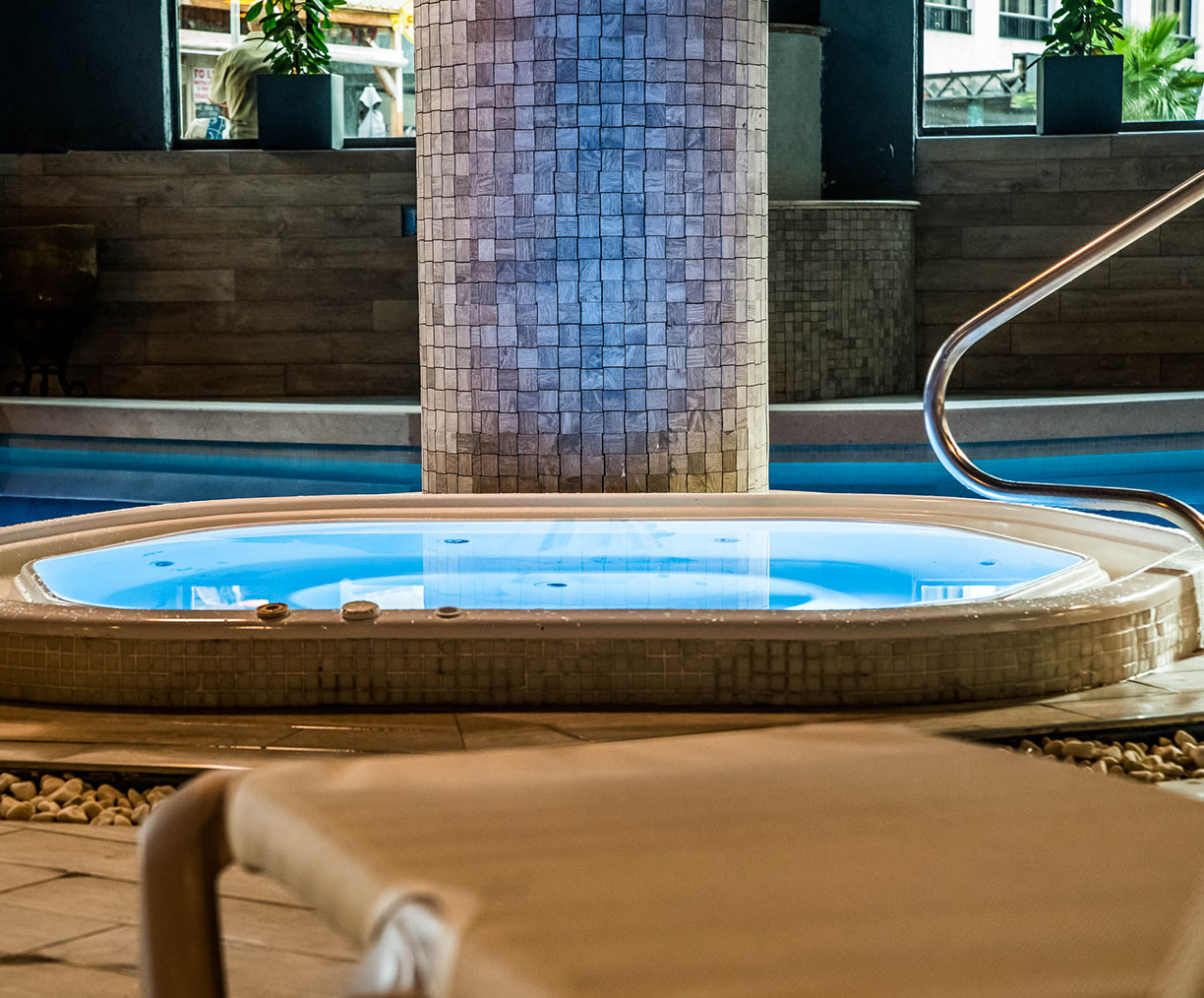 Pebbles Resort Hotel-Djakuzi.jpg