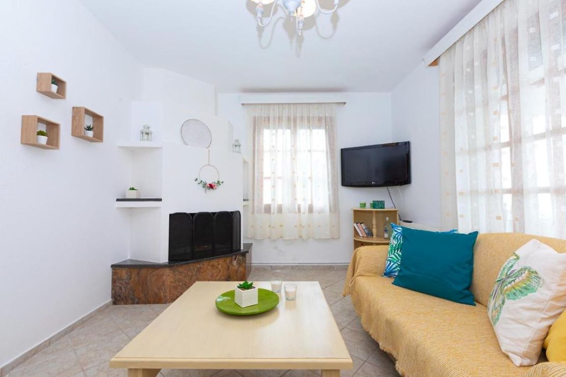 Captain's Villa-Dnevna soba.jpg