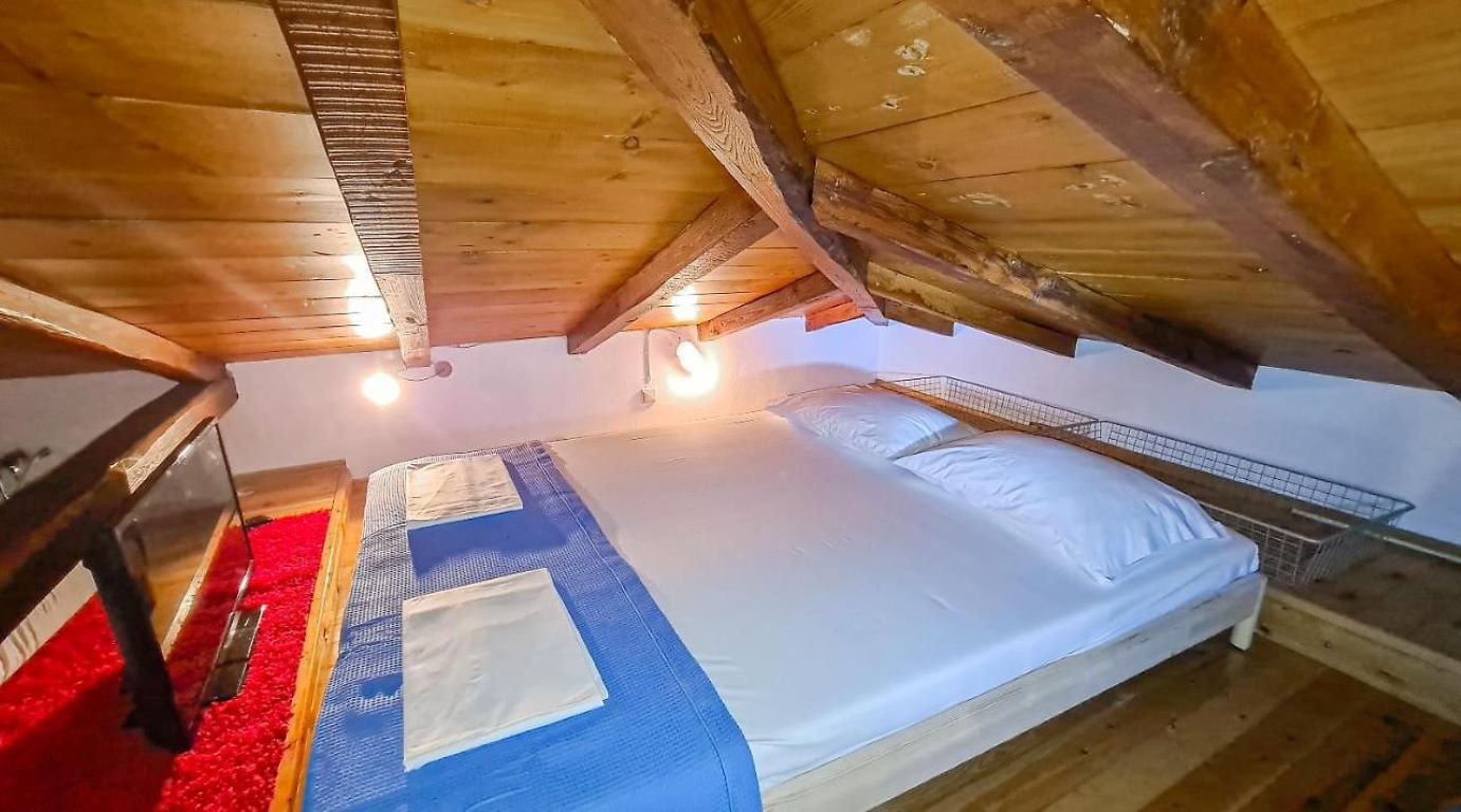 Captain's Villa-Spavaca soba.jpg