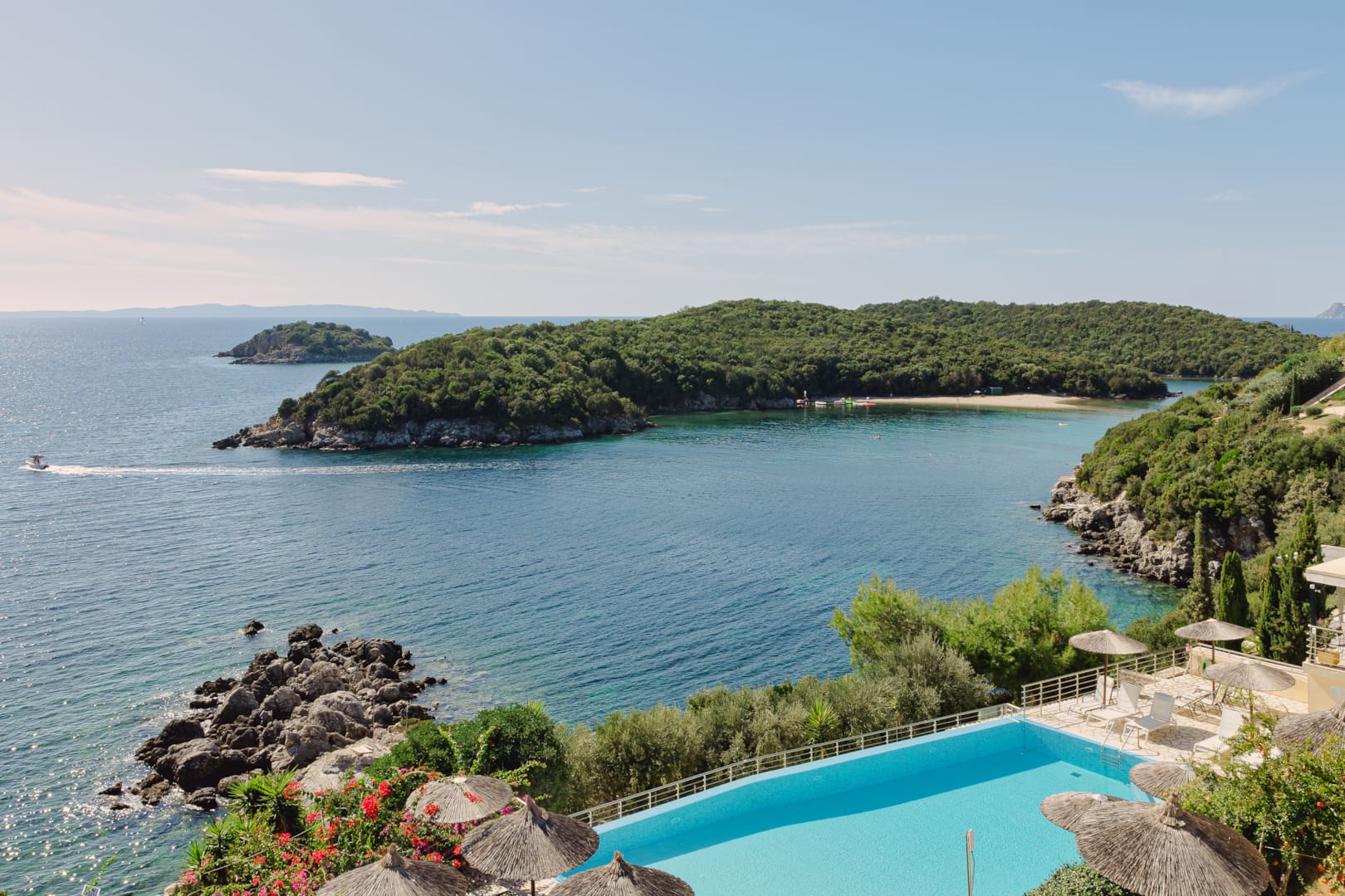Costa Smeralda bazen.jpg
