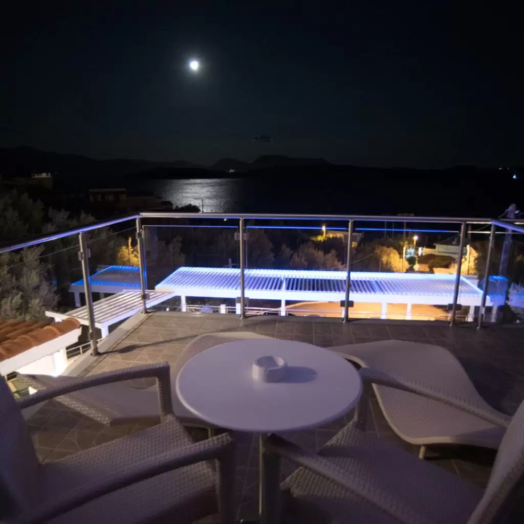 Oasis hotel Lefkada balkon.jpg