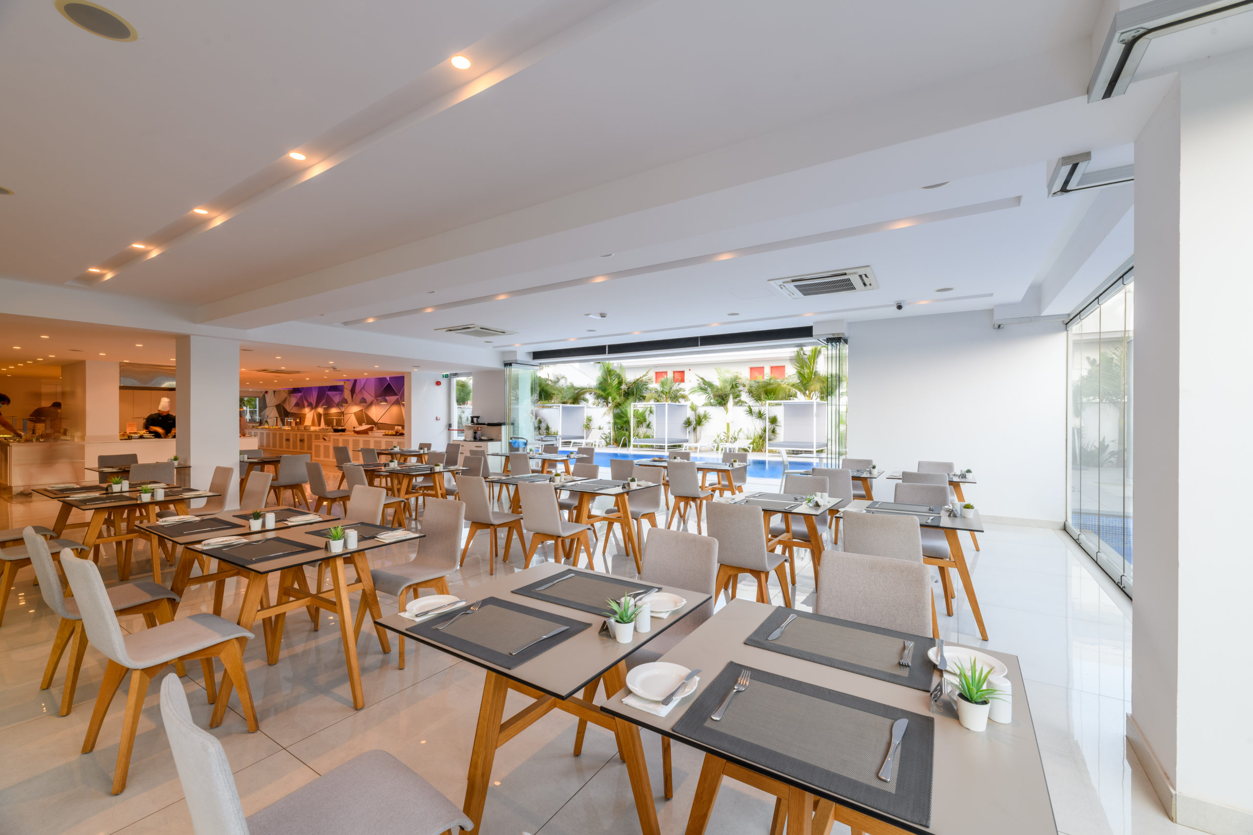 Tasia Maris Season hotel izgled restorana.jpg
