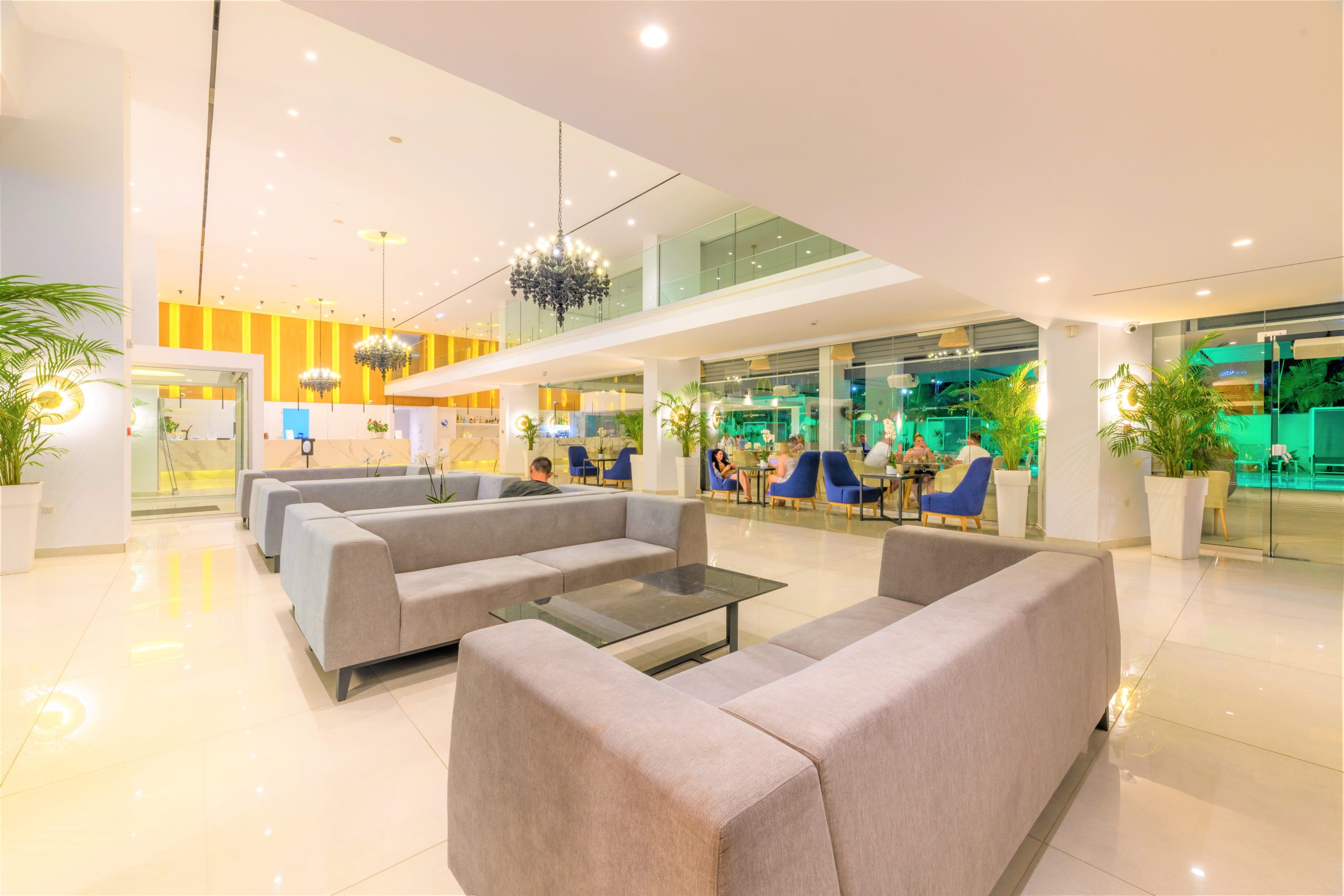 Tasia Maris Season hotel lobi.jpg