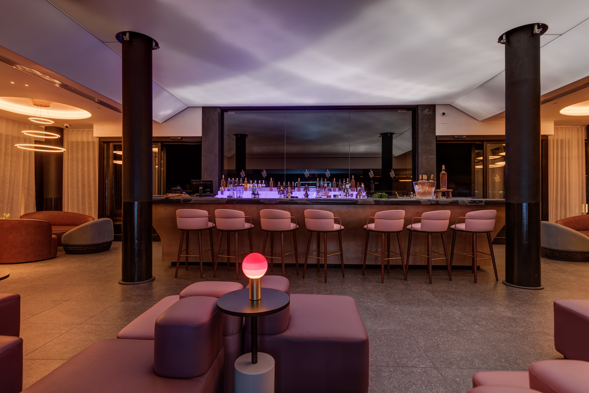 Hotel AX Odycy-Lobby bar.jpg