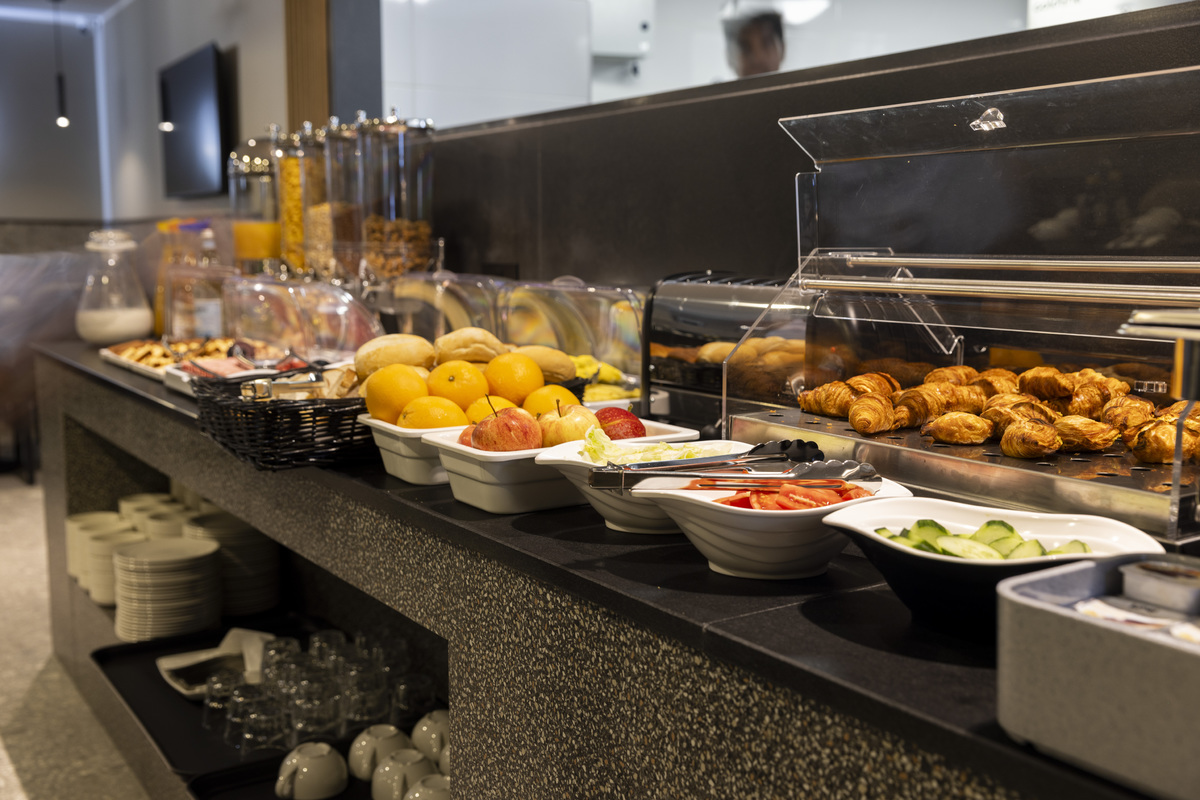 The Londoner Hotel St. Julian's-Dorucak.jpg