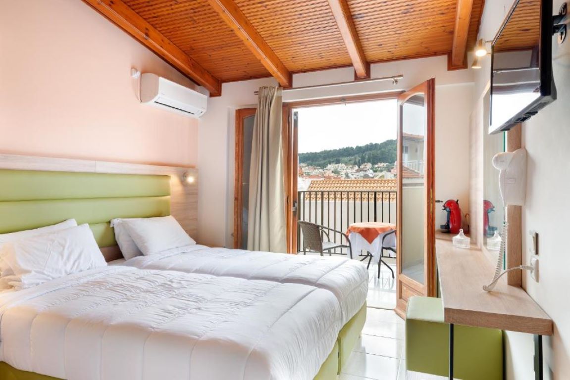 Aggelos Hotel Kefalonia-Standardna soba.jpg