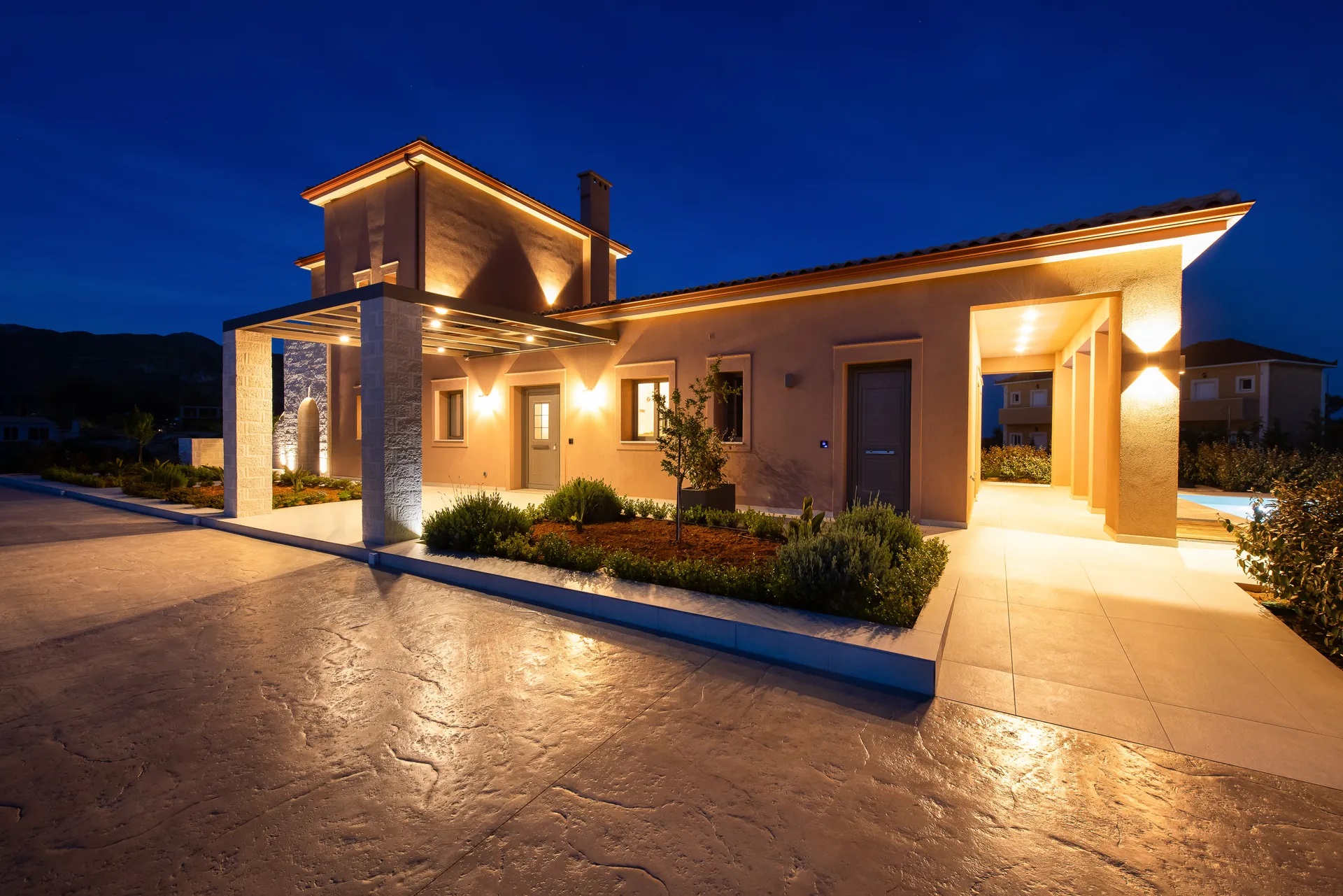 Reveli Suites Kefalonia-Prilaz hotelu.jpg