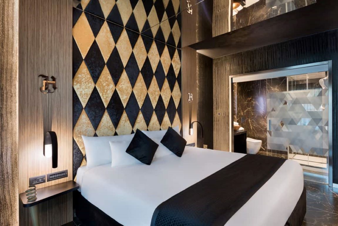 H Hotel-Elegant soba balkon.jpg