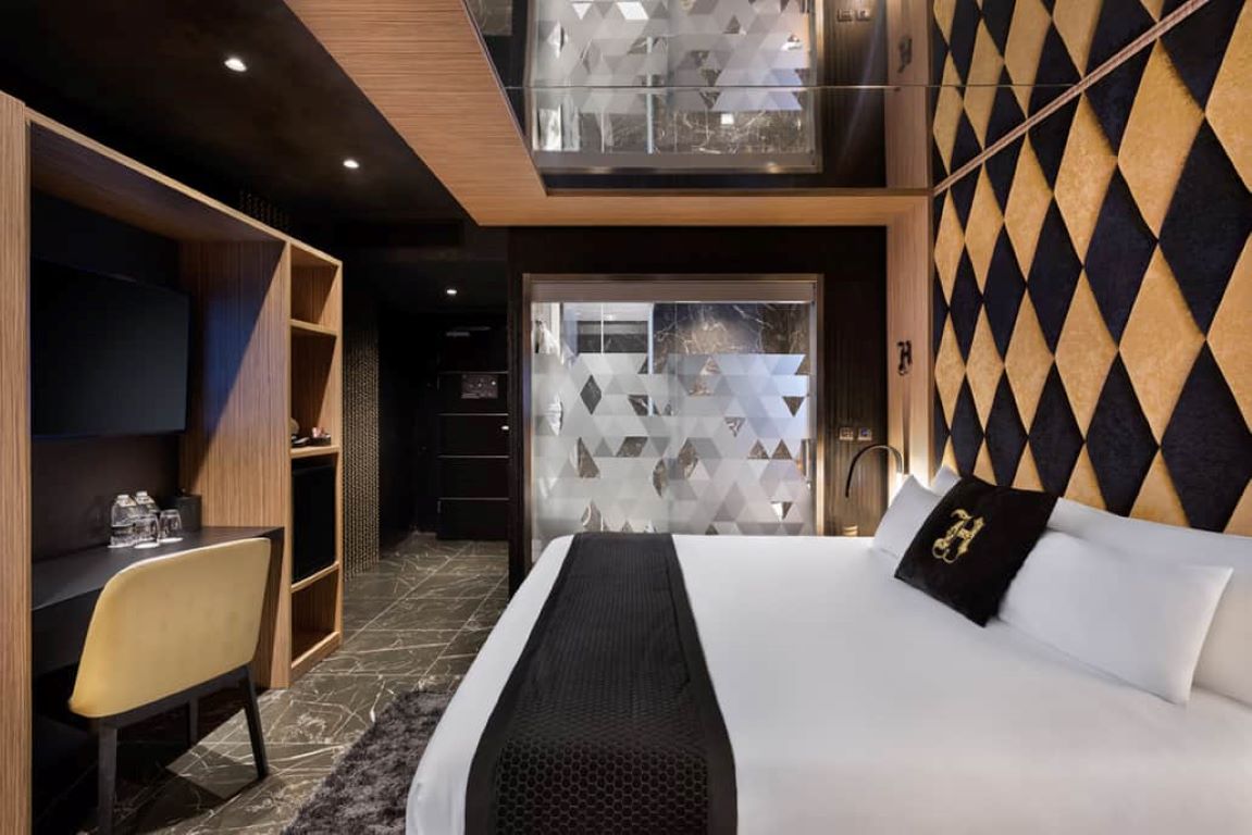 H Hotel-Elegant soba.jpg