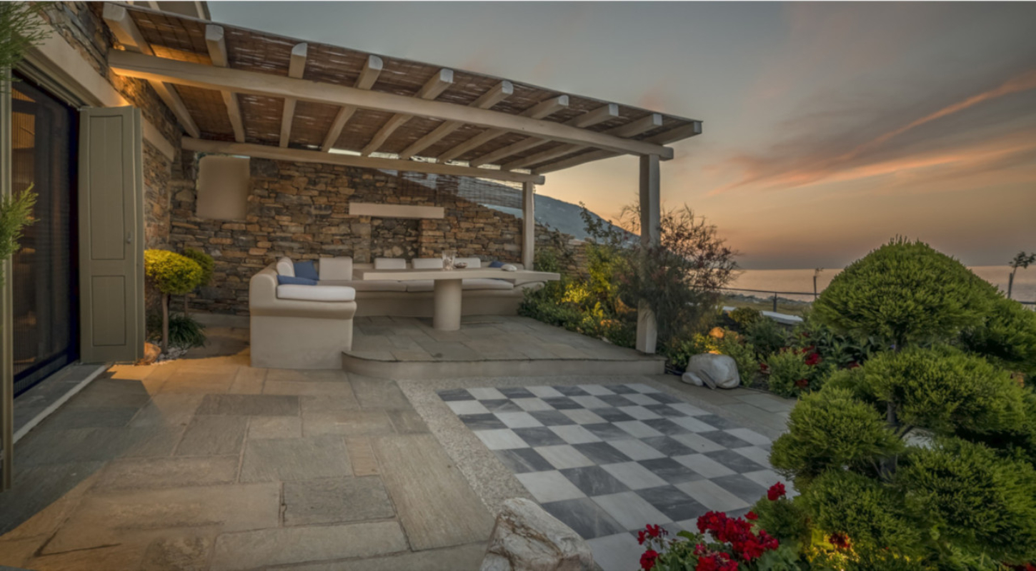 Sunrise Sea View Villas terasa.jpg