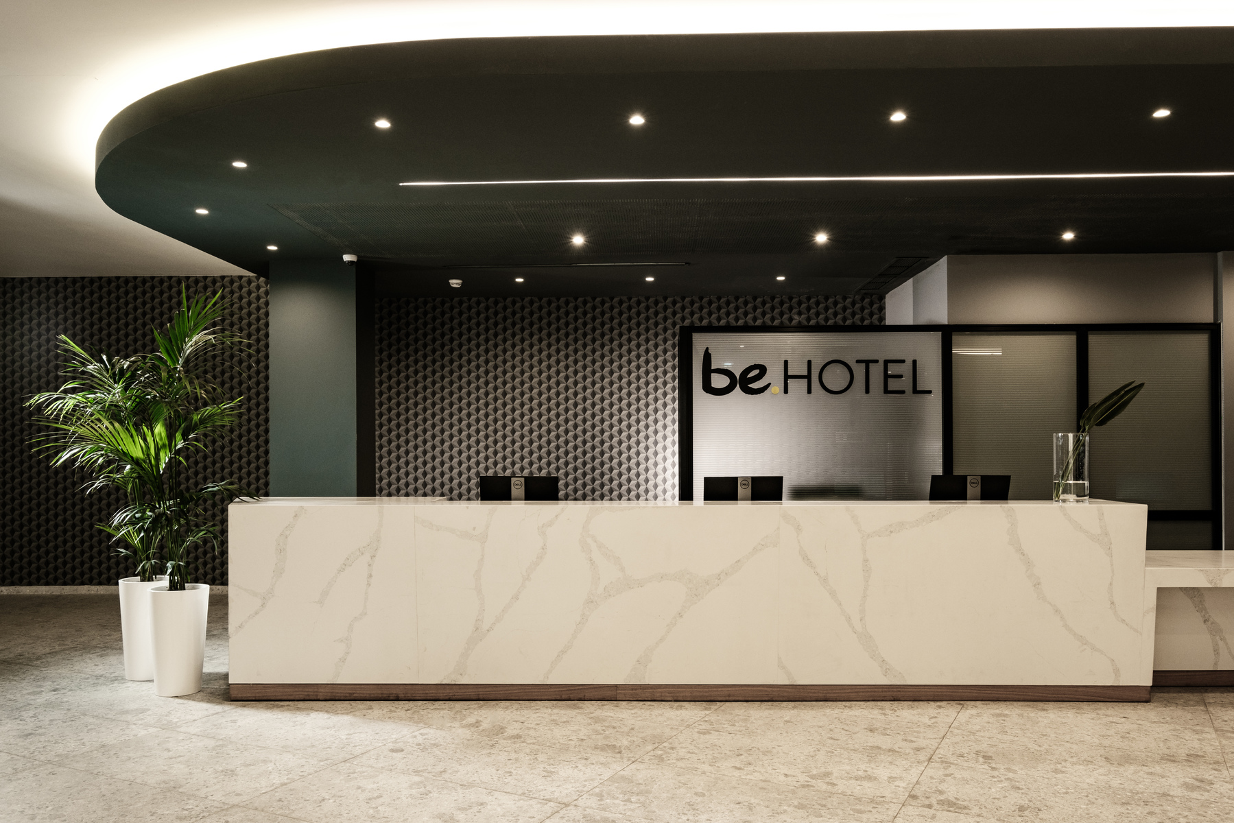 be. Hotel-Recepcija.jpg