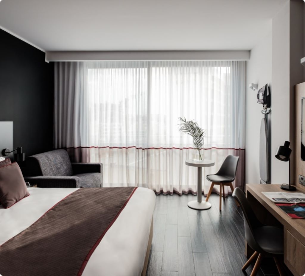 be. Hotel-Superior soba.jpg