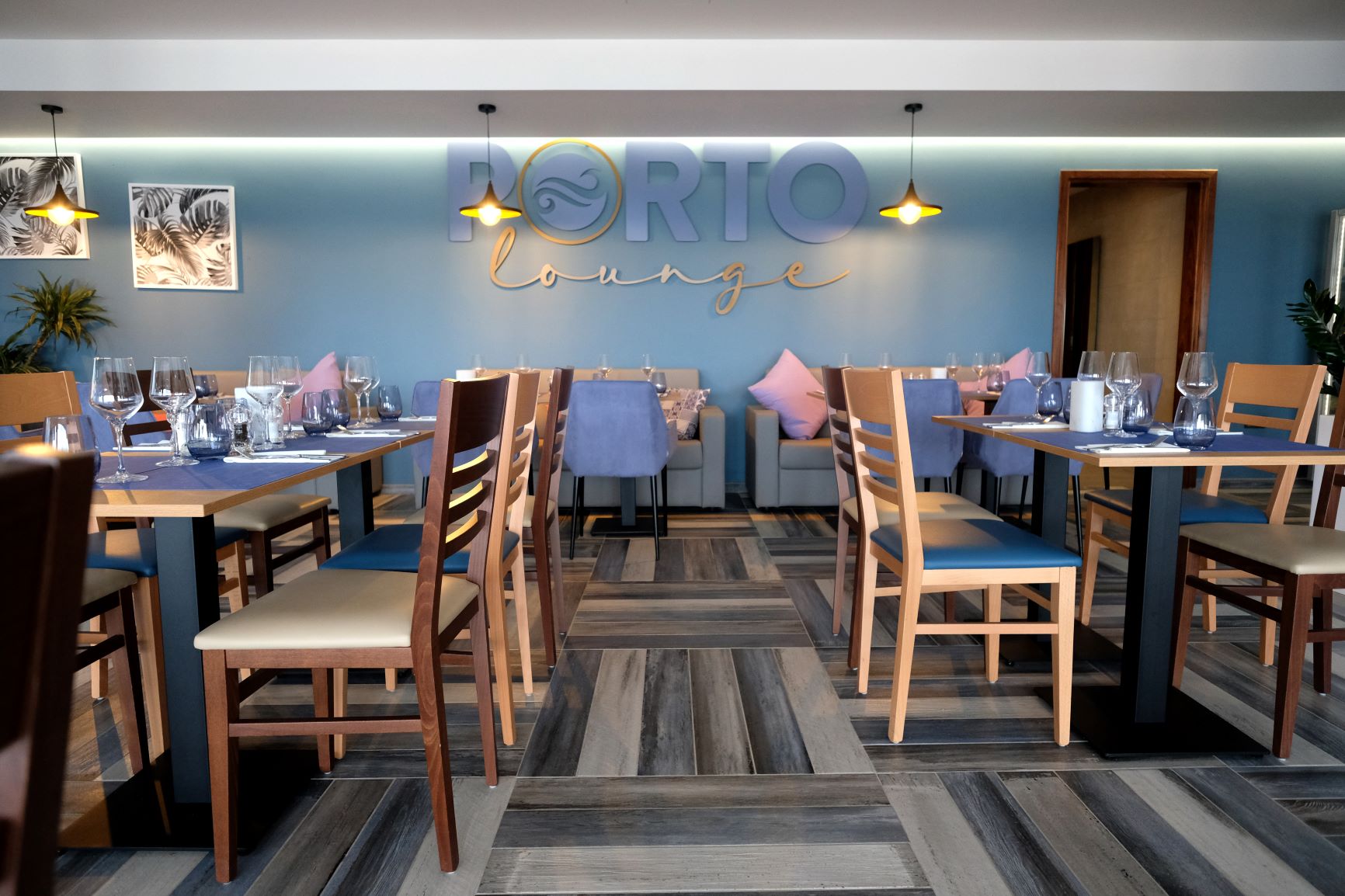 Paradise Bay Resort-Lounge restoran.jpg