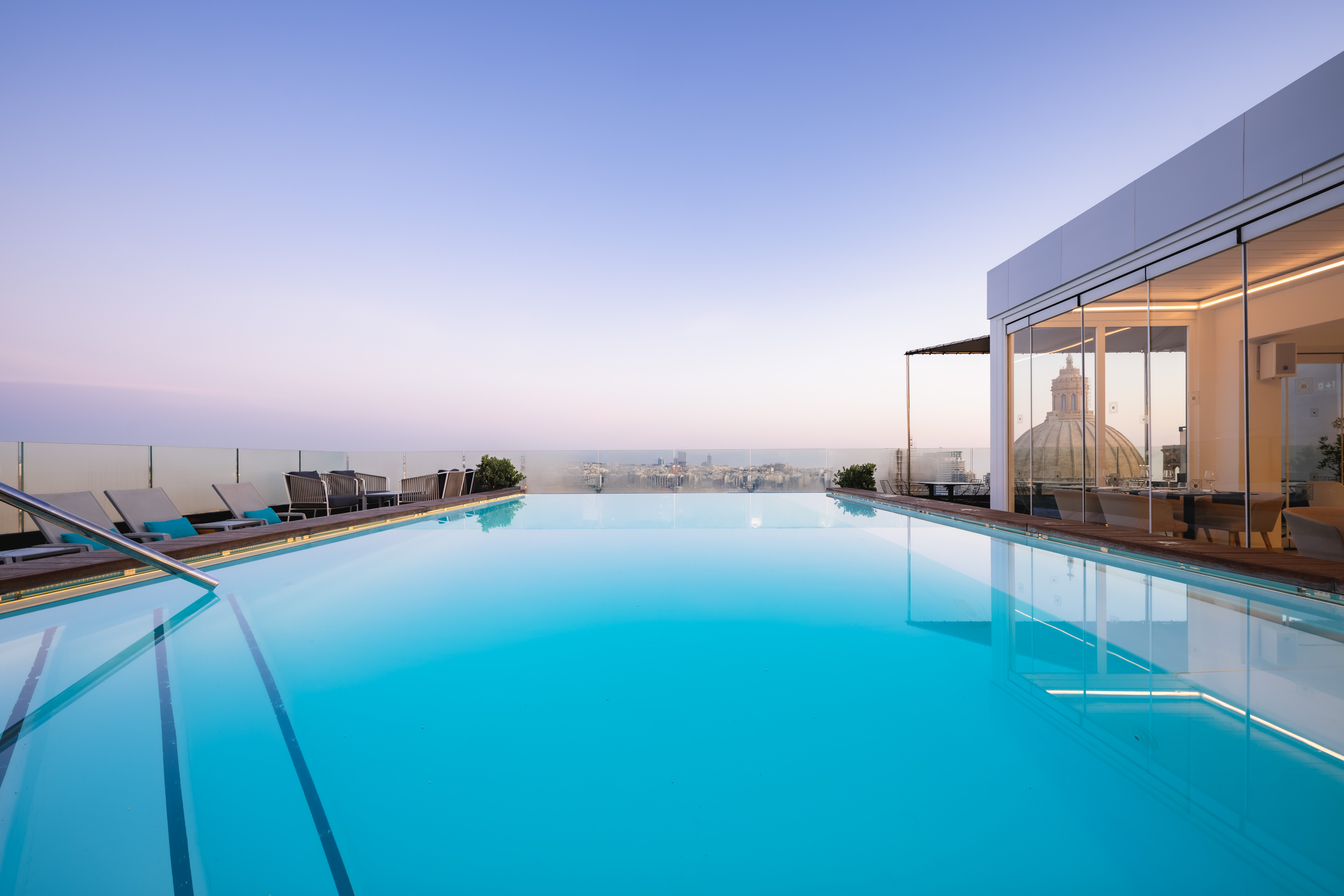 The Embassy Valletta Hotel-Bazen.jpg
