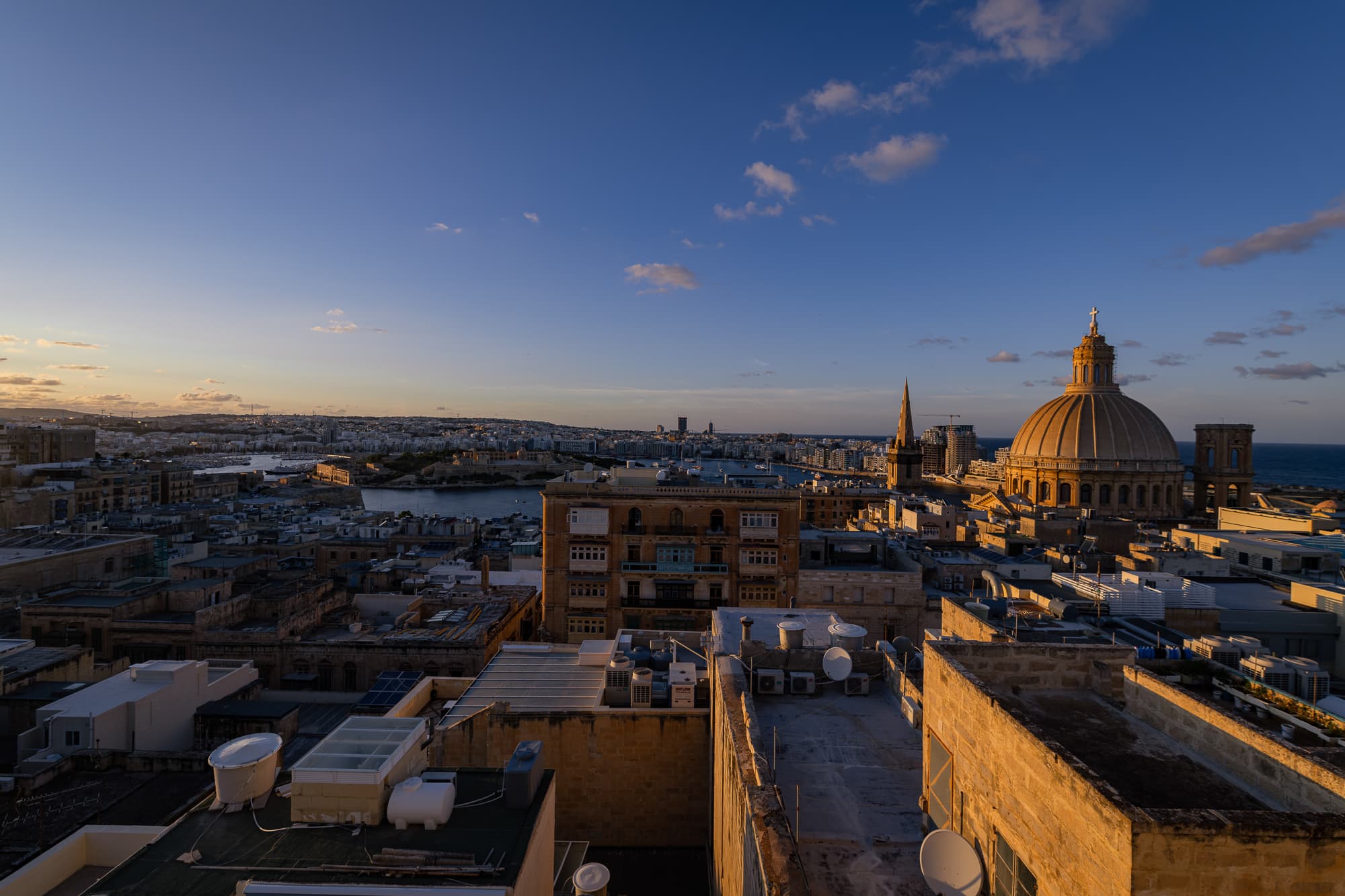 The Embassy Valletta Hotel-Panorama.jpg