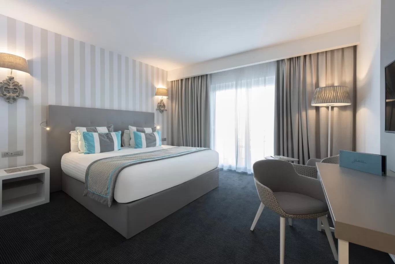 Juliani Hotel-Deluxe soba.jpg