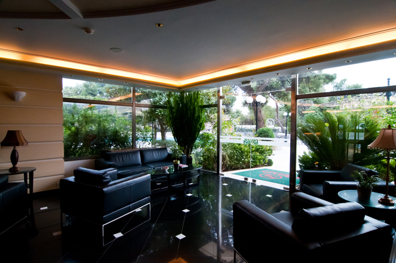 Hotel Oasis lobi.jpg