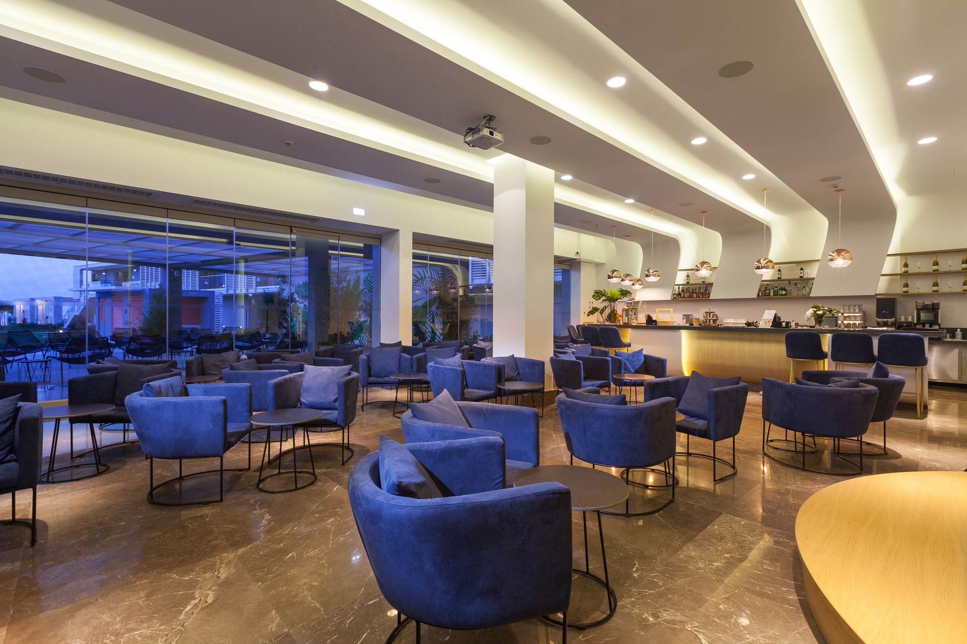 Blue Lagoon Palace-Lobby bar.jpg
