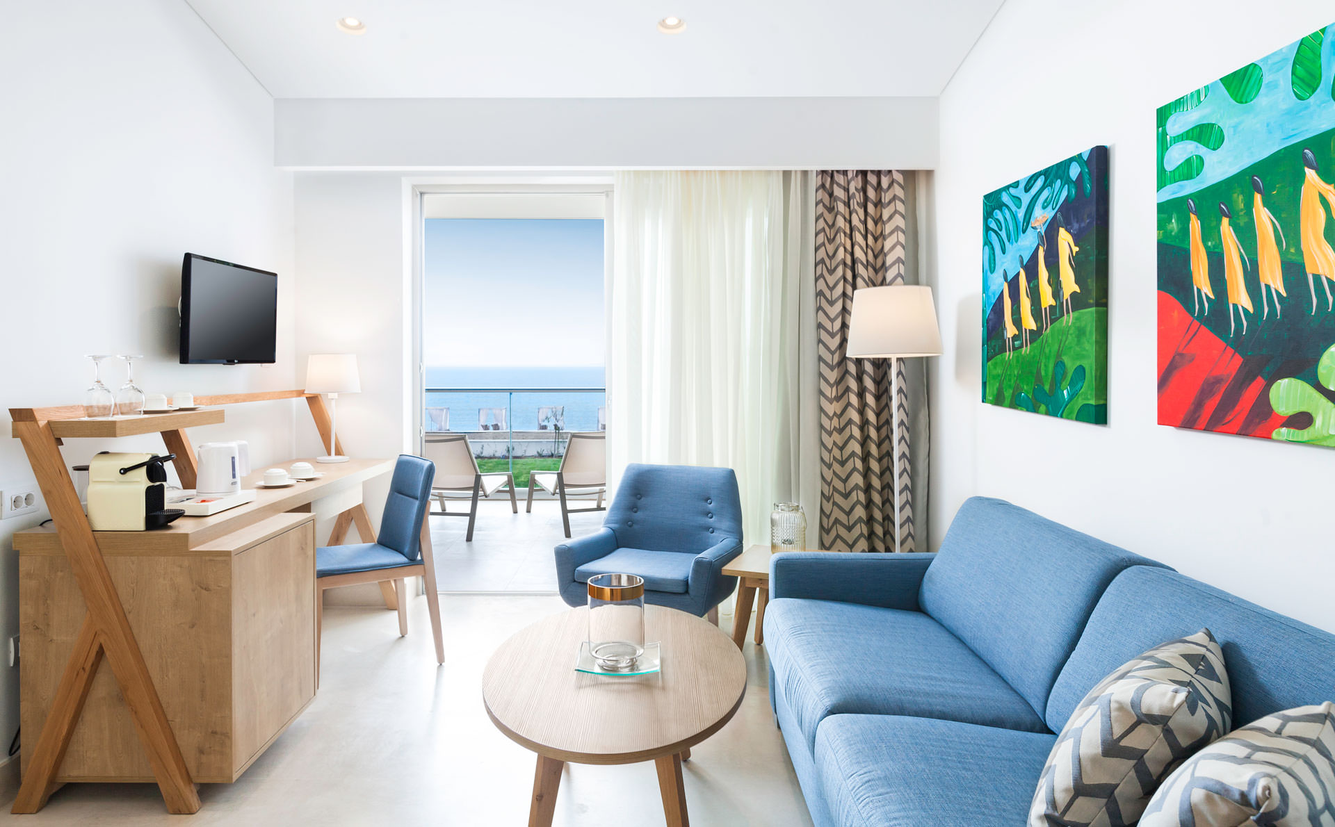 Blue Lagoon Palace-Suite sa djakuzijem.jpg