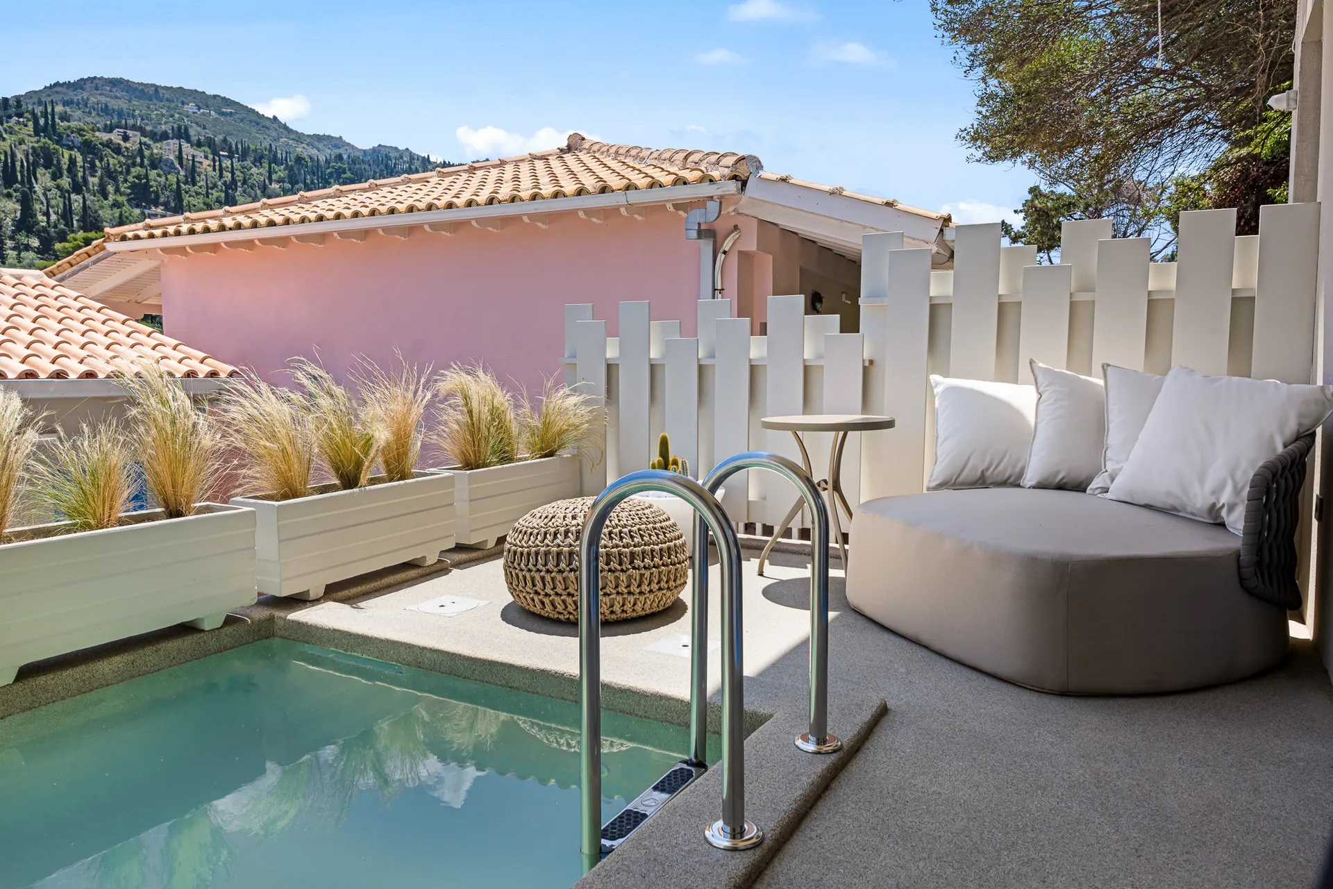 Tellion Suites-Djakuzi.jpg