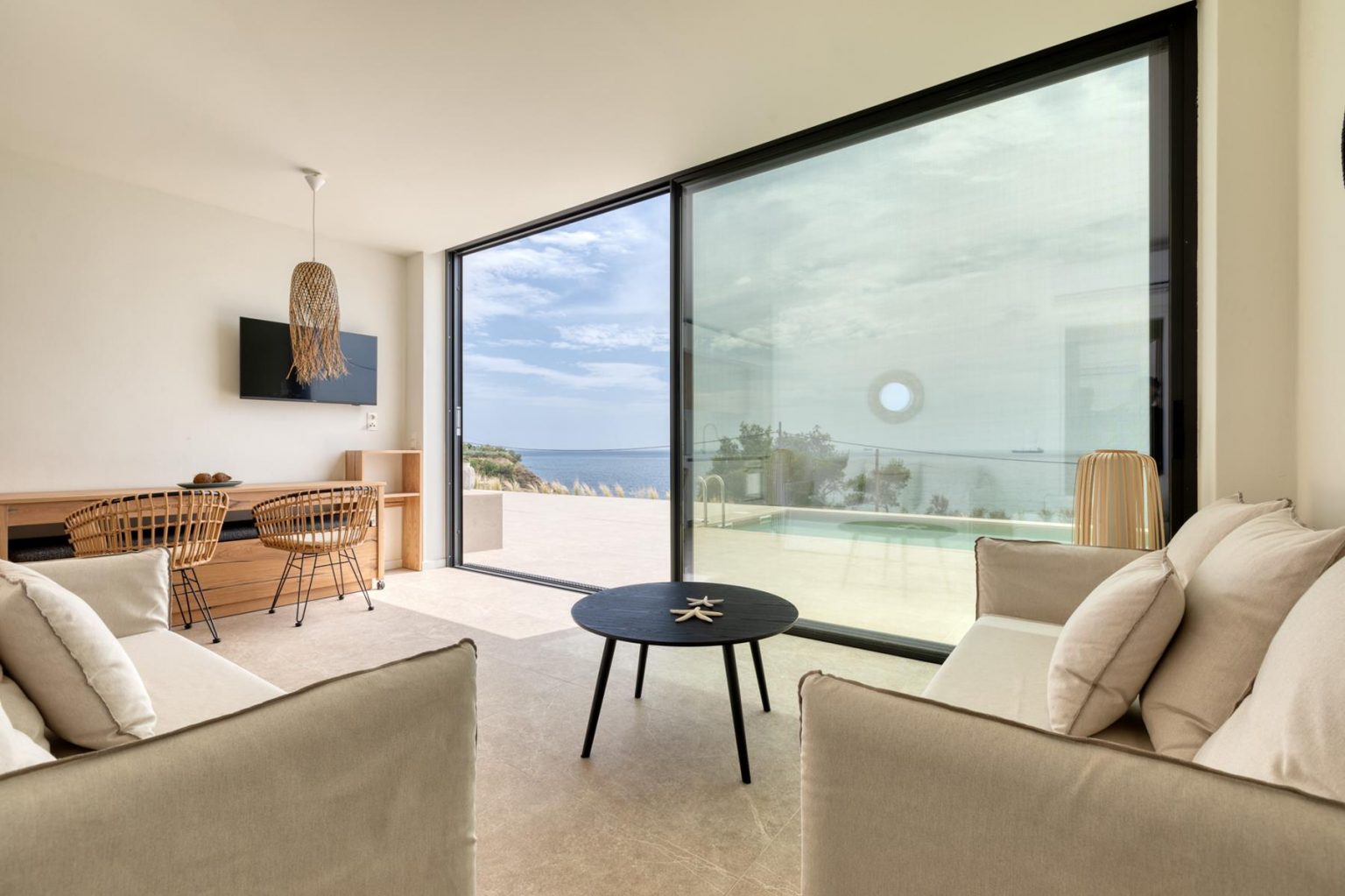S Cave Villas Seaside Karystos alpha vila dnevna soba