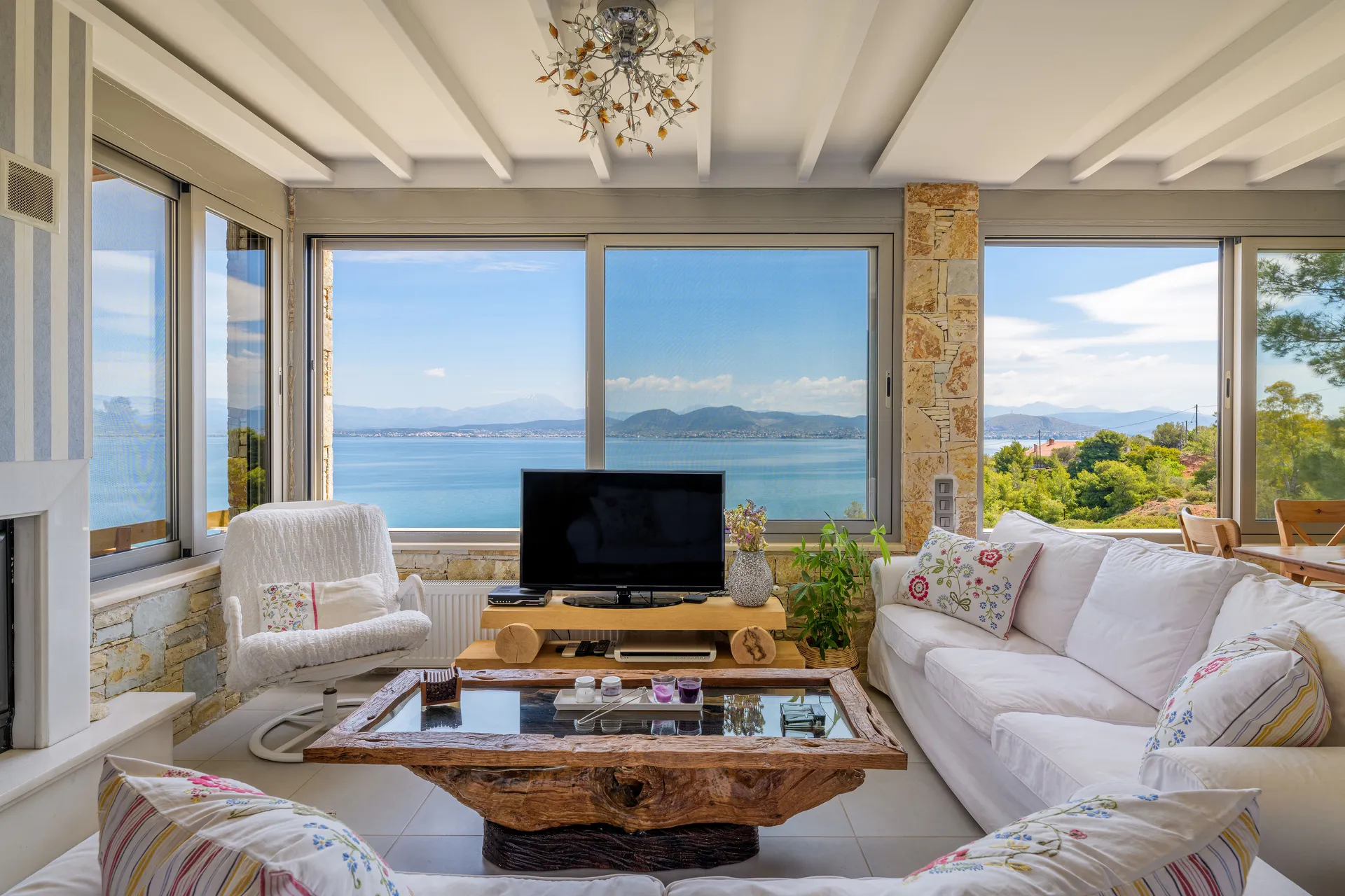 Crystal Beach Villa dnevni boravak.jpg