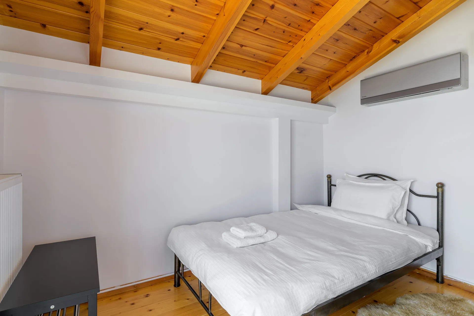 Crystal Beach Villa spavaća soba II.jpg