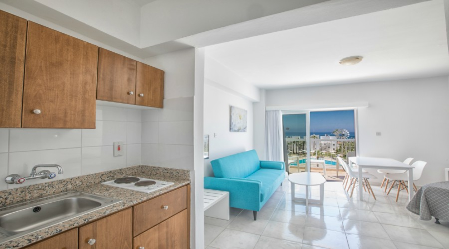 Papantonia Hotel kuhinja i dnevna soba