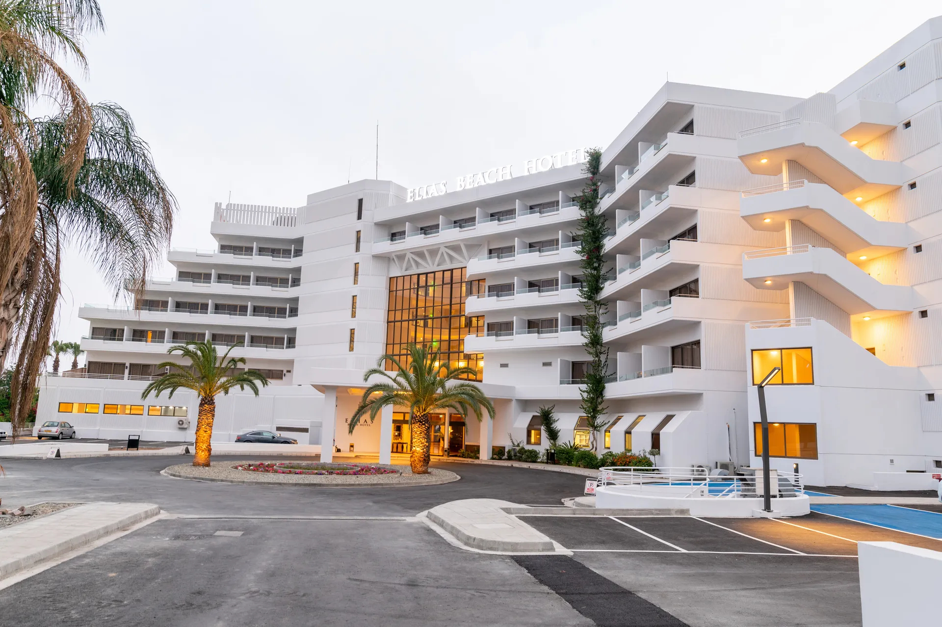 Elias Beach Hotel spoljni izgled.jpg