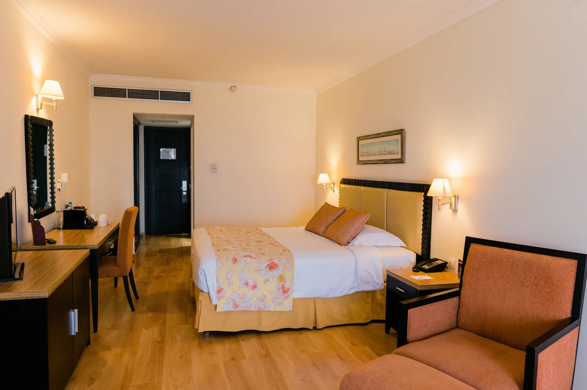 Elias Beach Hotel standardna soba.jpg