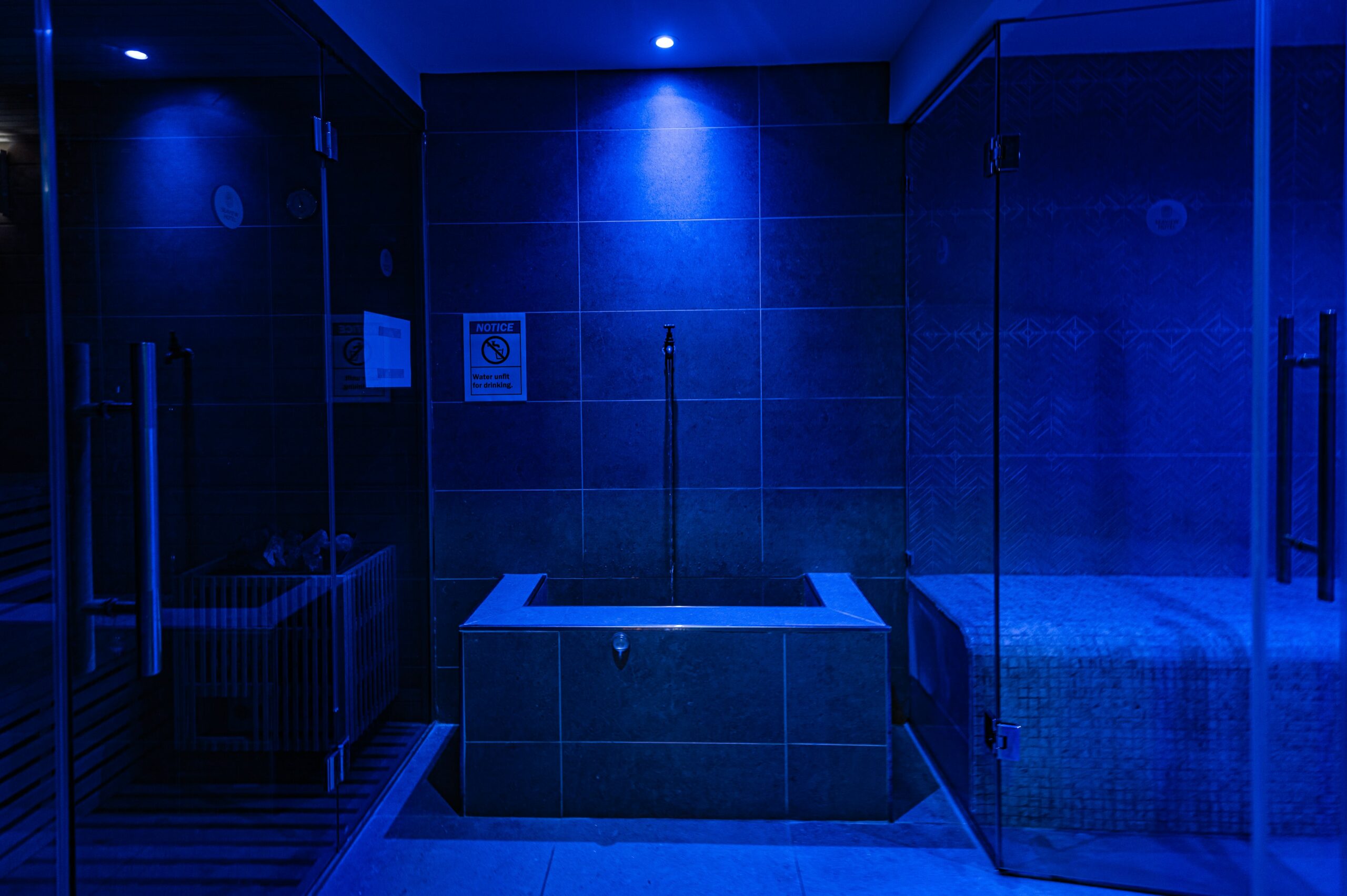 SeaView Hotel-Parno kupatilo.jpg