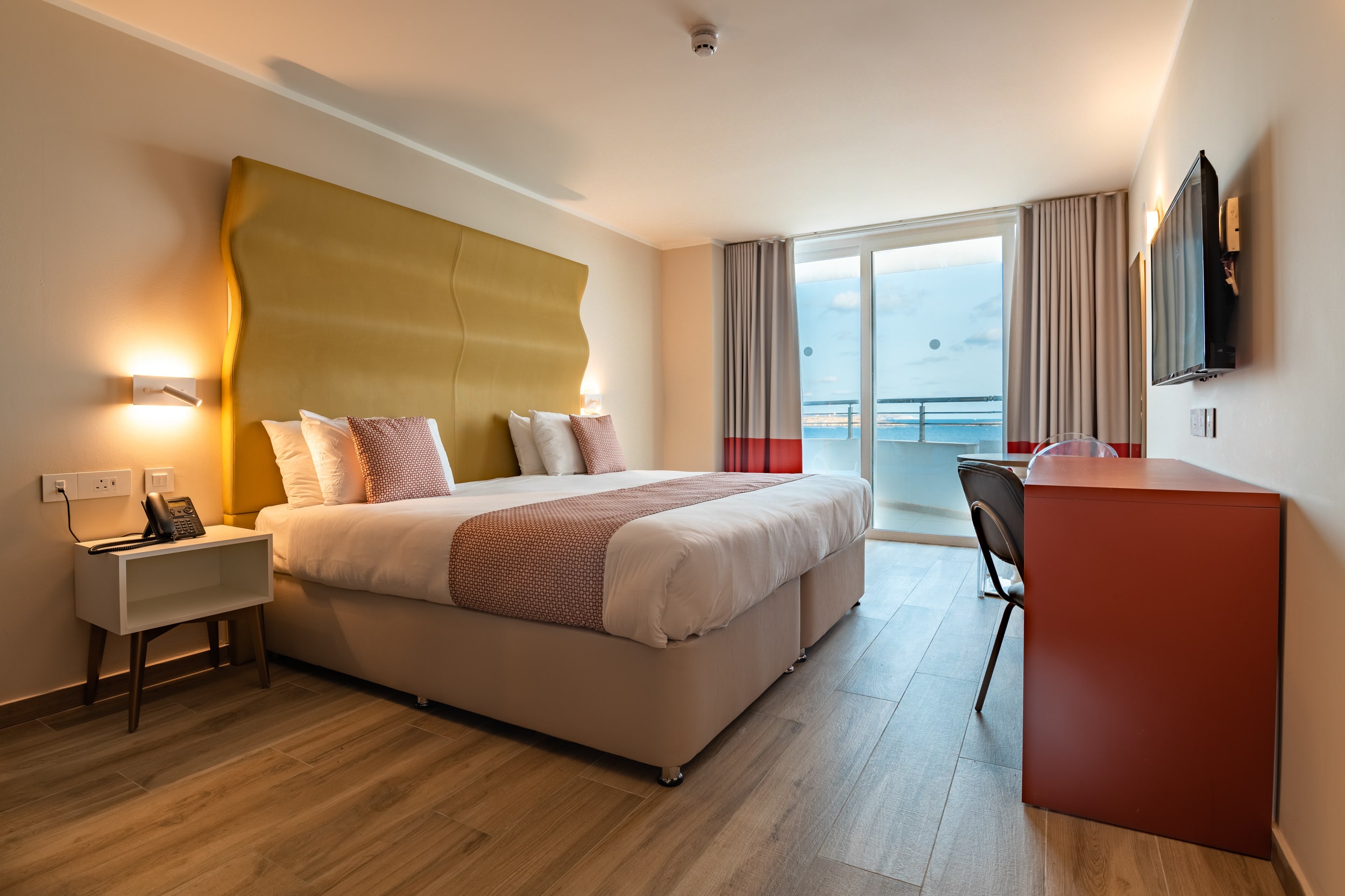 SeaView Hotel-Standardna soba pogled more.jpg
