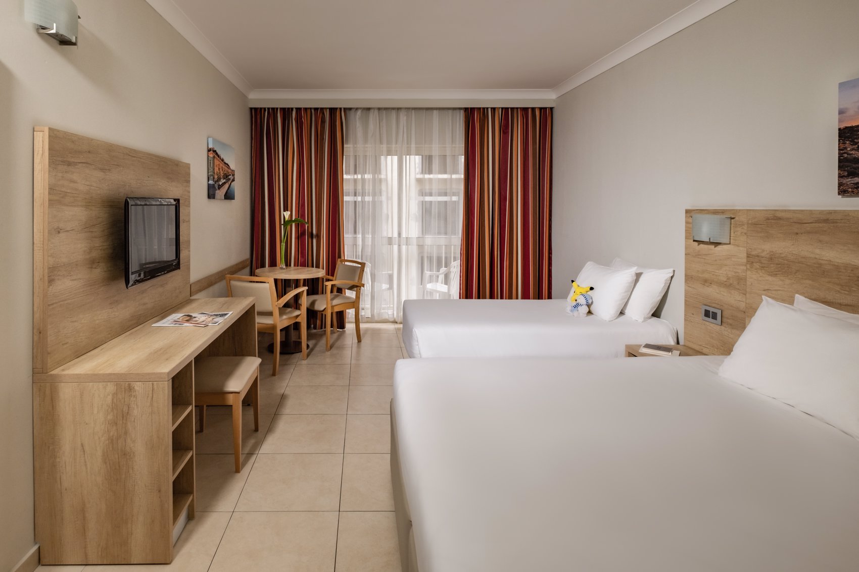 Qawra Palace Resort & Spa-Porodicna soba.jpg