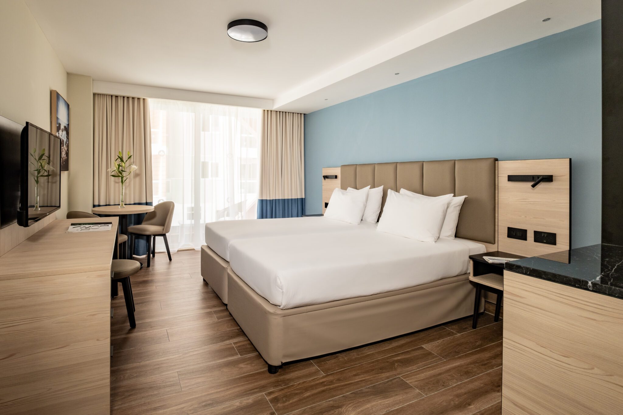 Qawra Palace Resort & Spa-Standardna soba.jpg