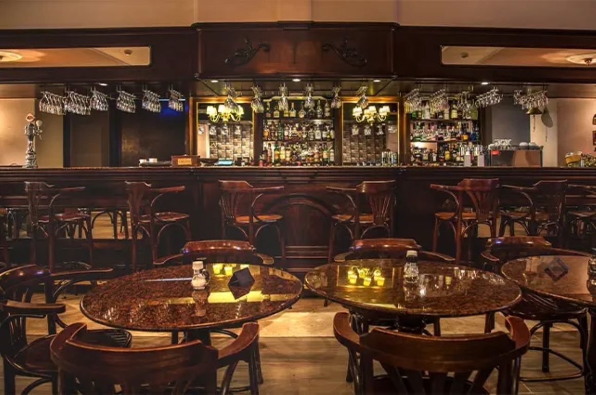 AX The Victoria-Bar.jpg