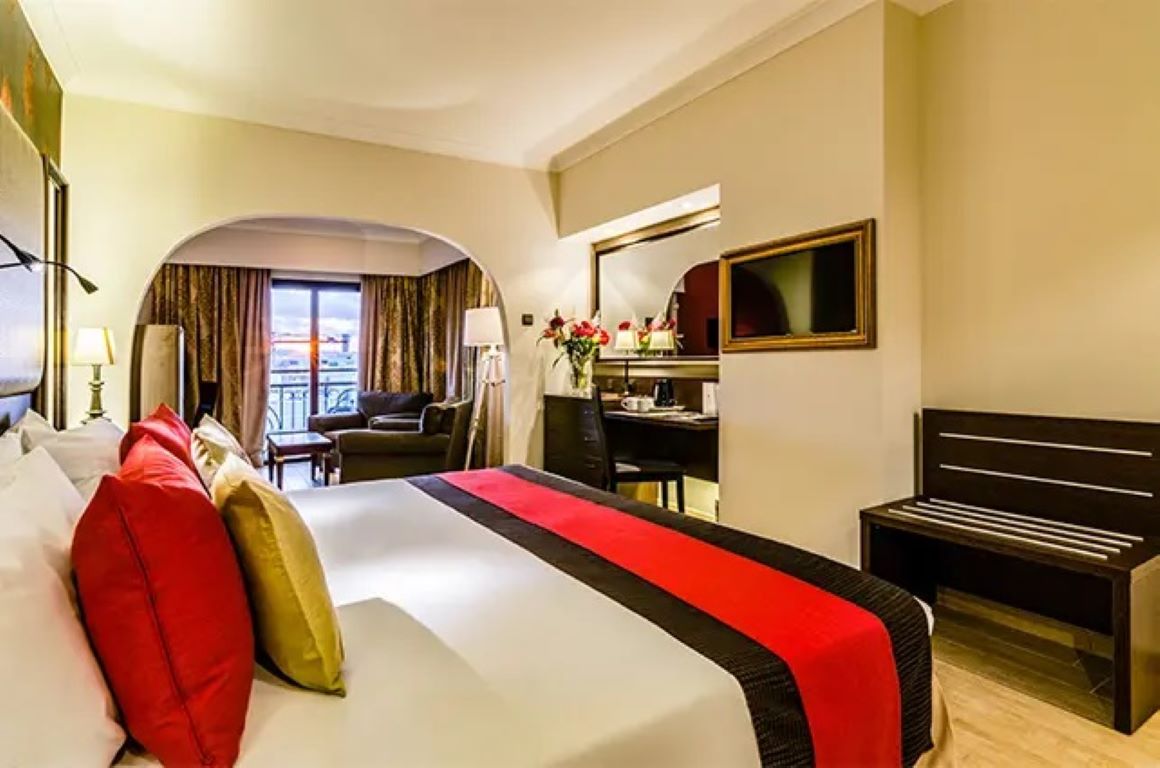 AX The Victoria-Deluxe suite.jpg