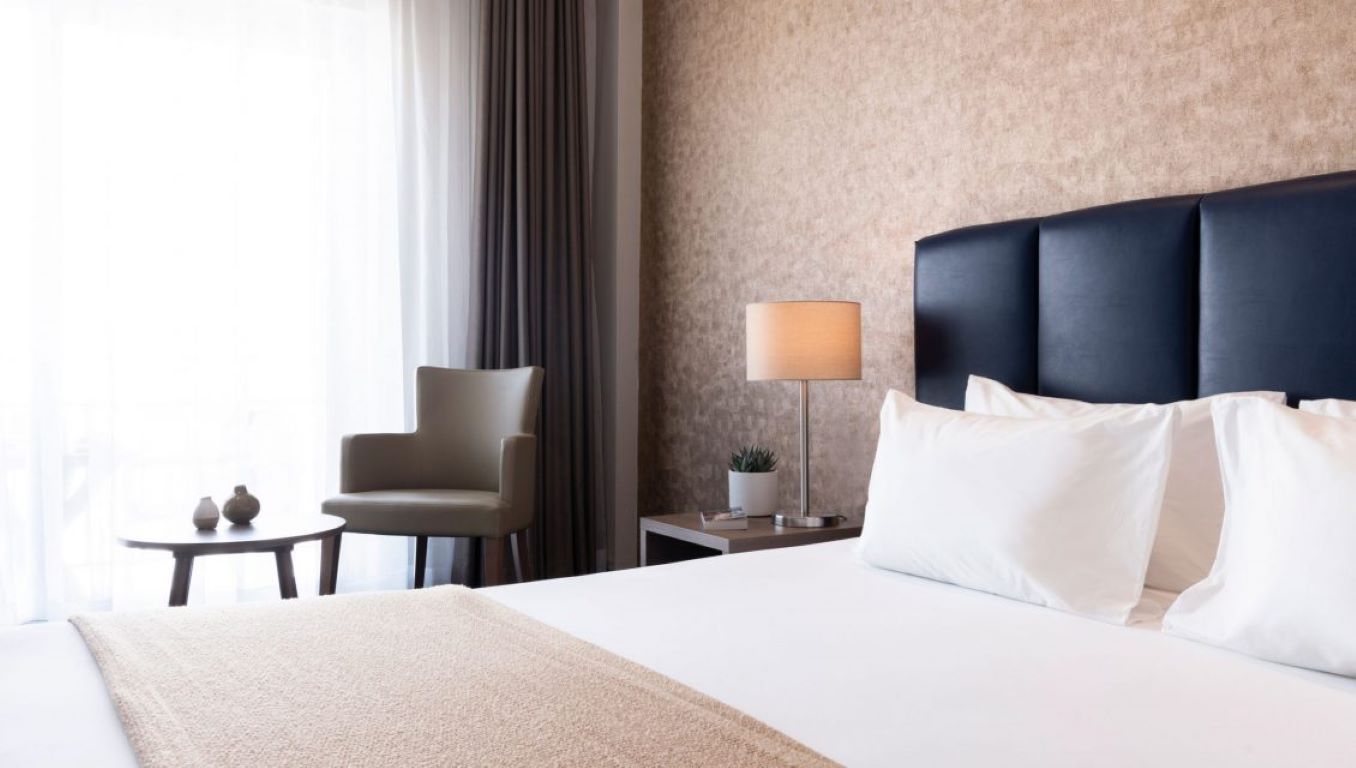 The Waterfront Hotel-Standardna soba.jpg