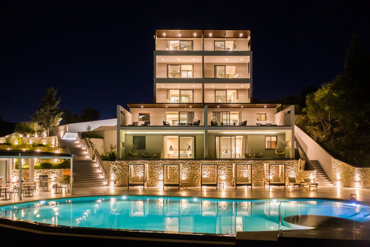 Katouna Suites izgled od spolja.jpg
