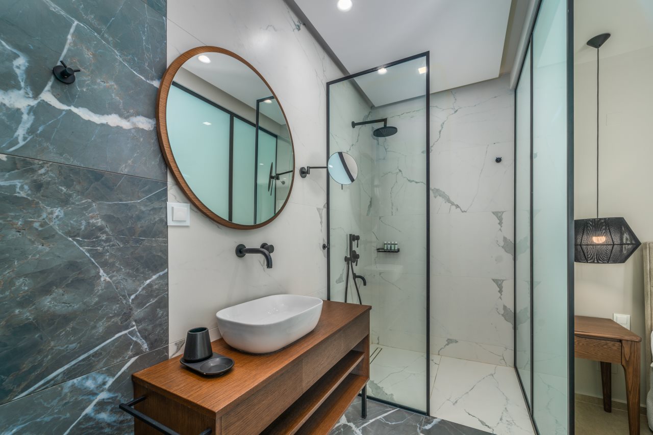 Katouna Suites superior apartman kupatilo.jpg
