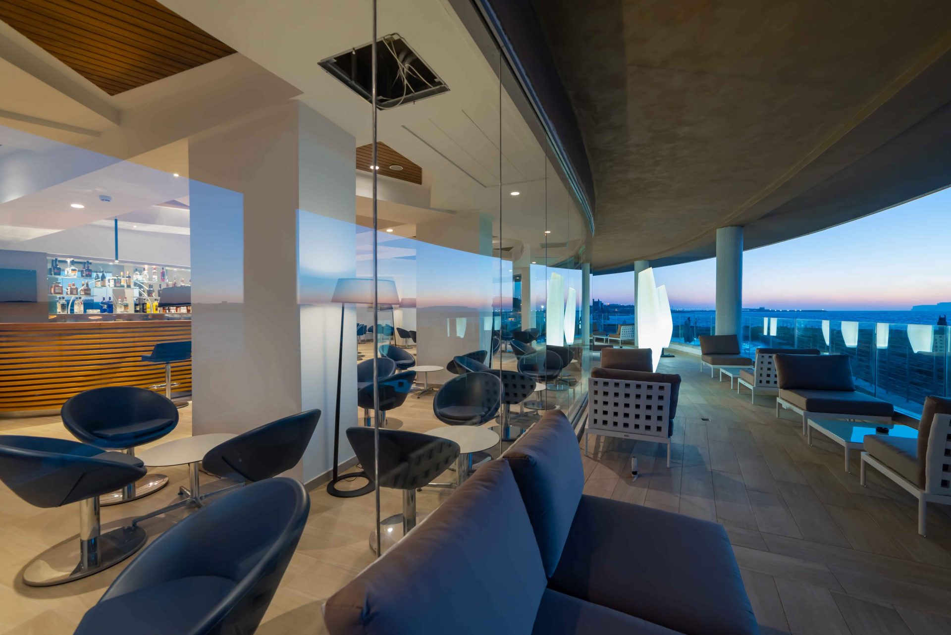Ramla Bay Resort-Lobby bar.jpg
