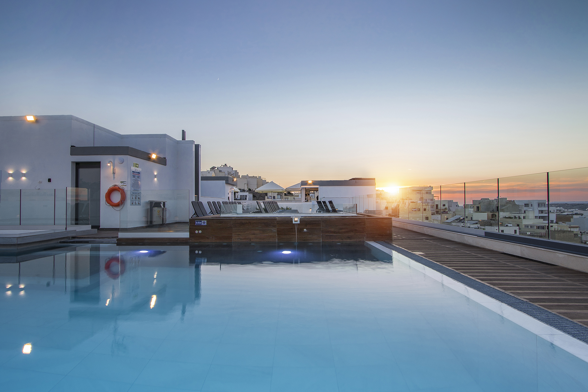 Solana Hotel and Spa-Okolina bazena.jpg