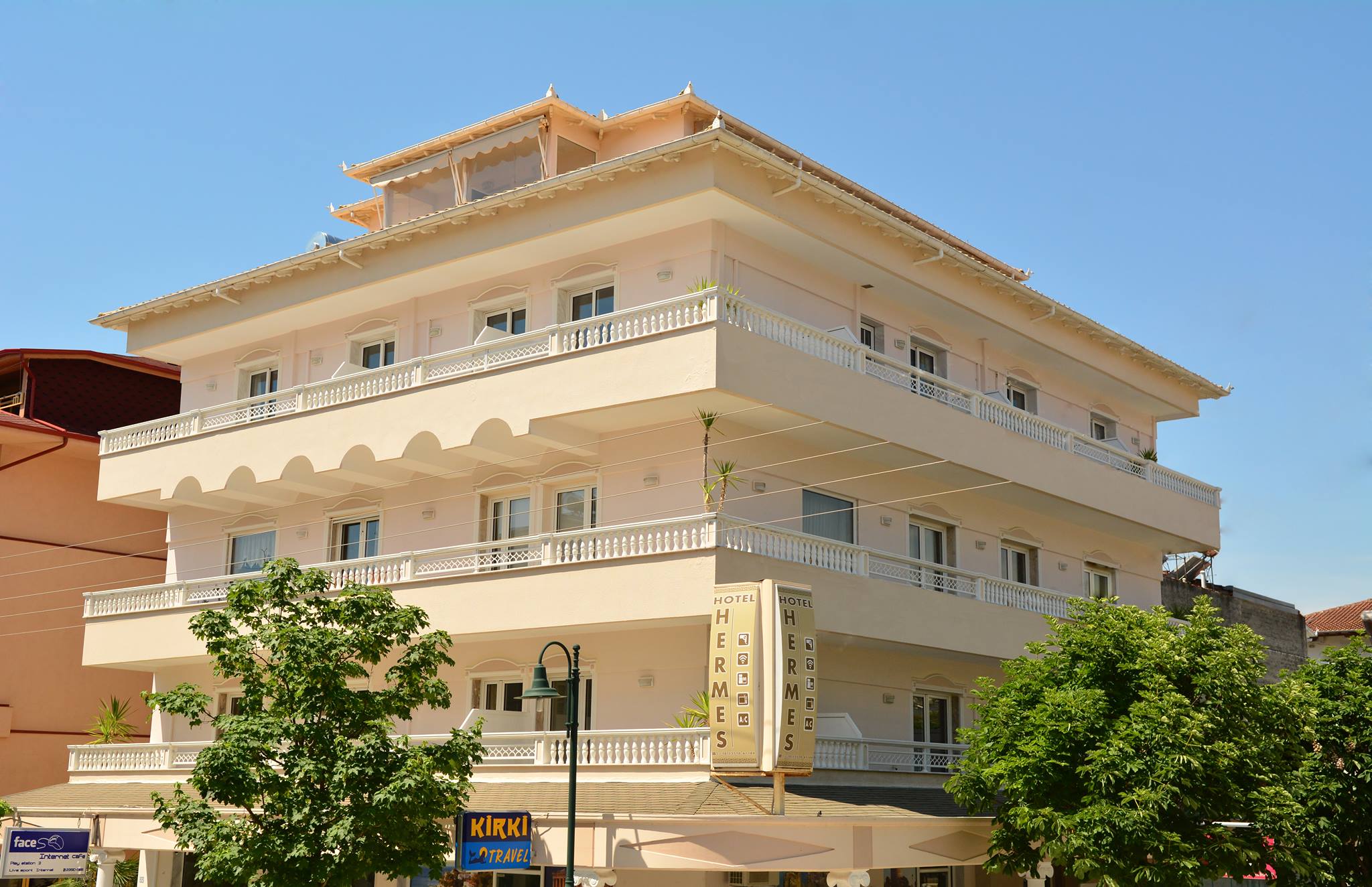 Hotel Hermes.jpg