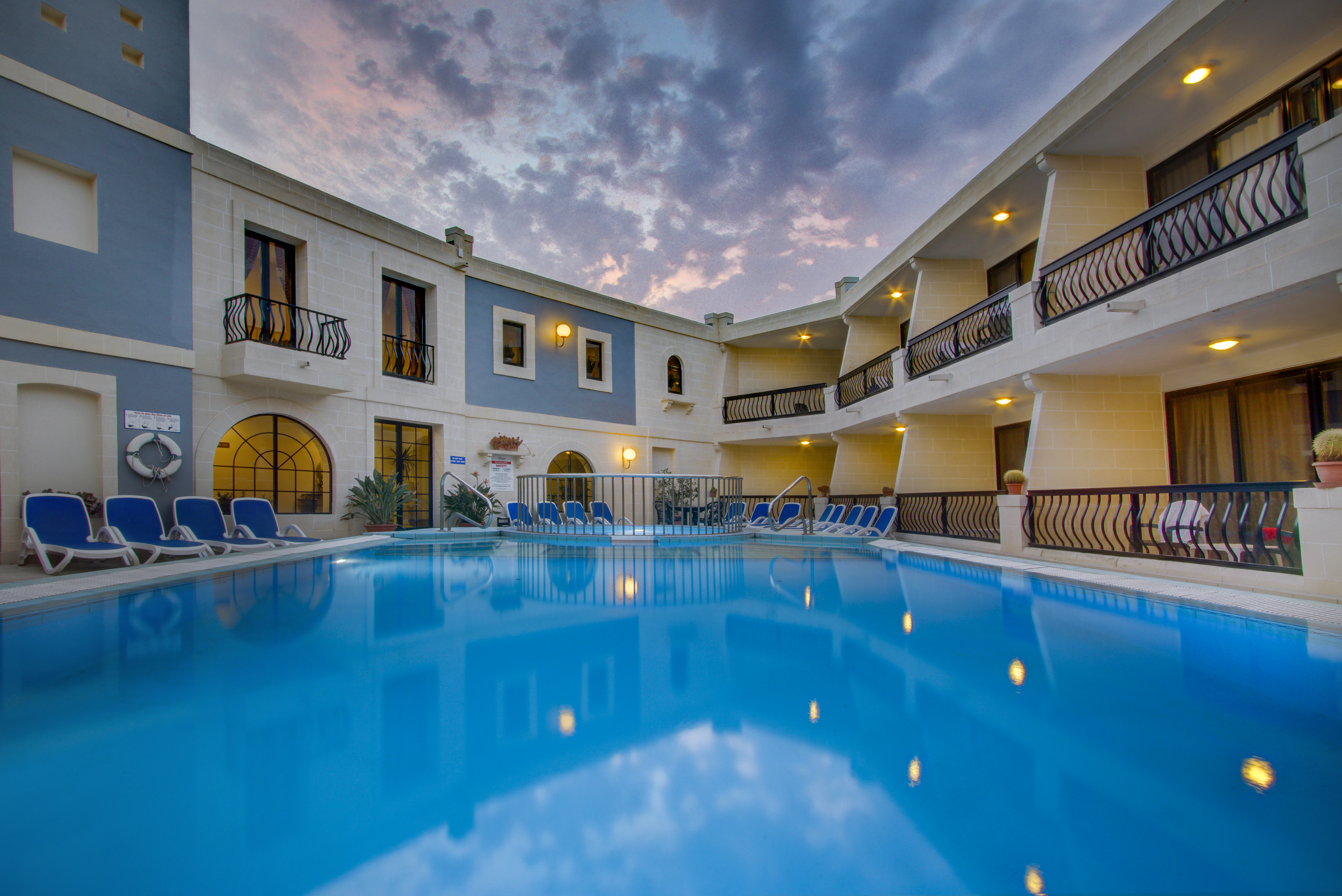 Pergola Hotel and Spa-Bazen.jpg