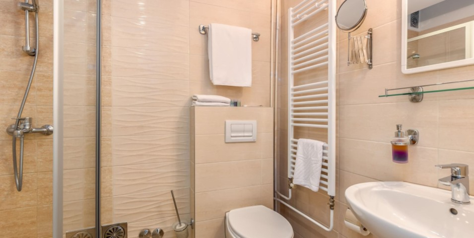 Hotel Omorika kupatilo.jpg