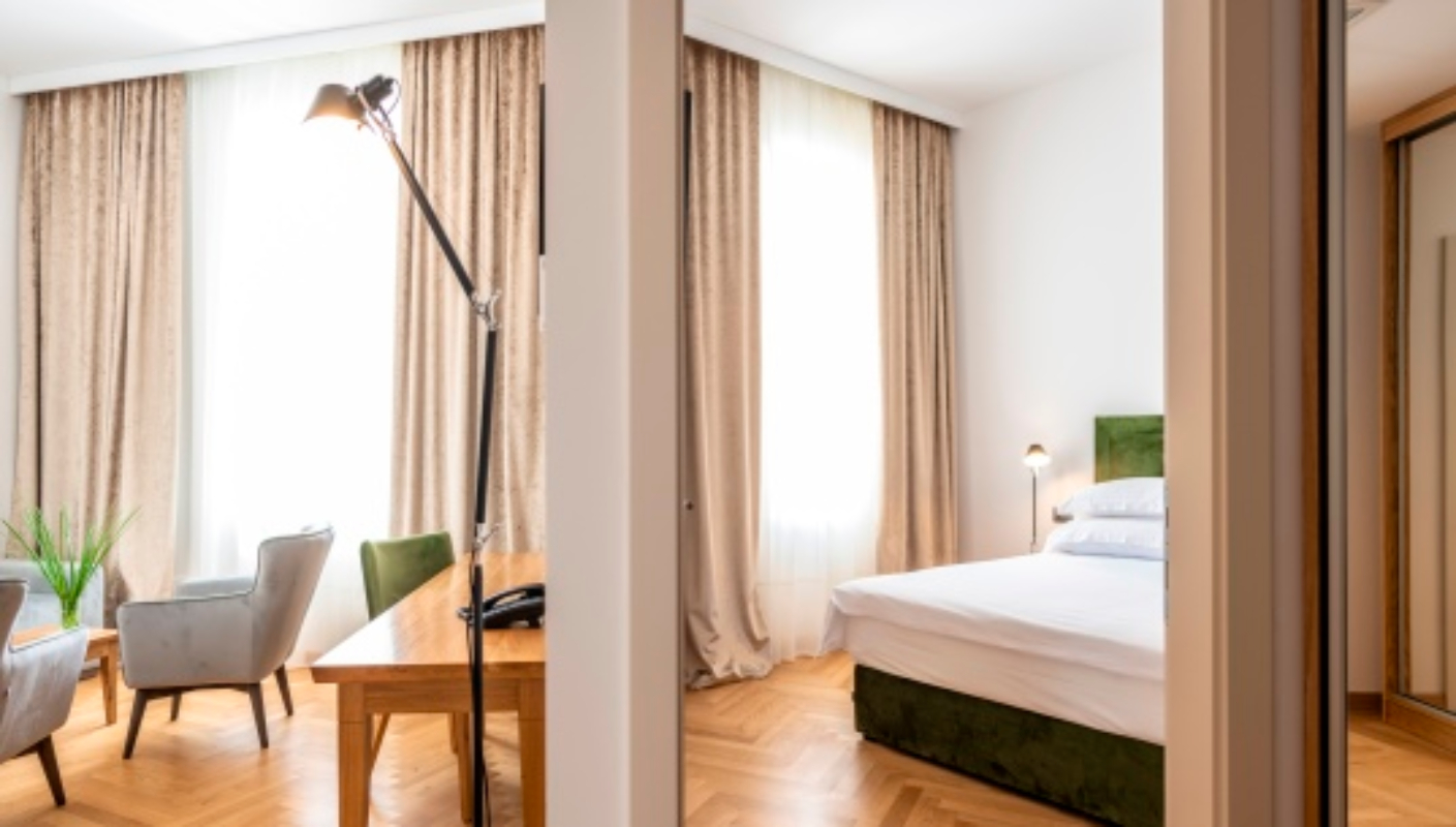Crikvenica Hotel Miramare apartman.jpg