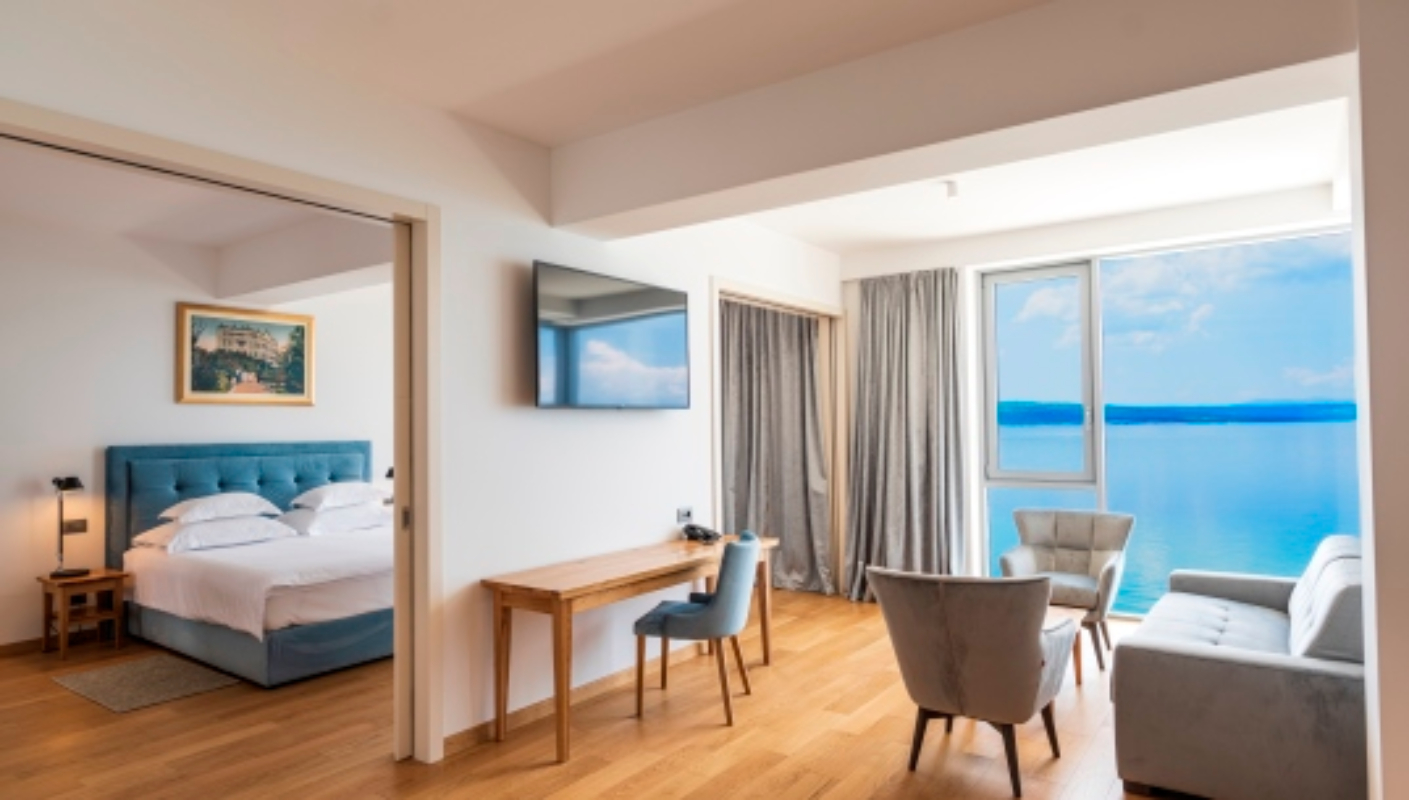 CrikvenicaHotel Miramare deluxe apartman.jpg