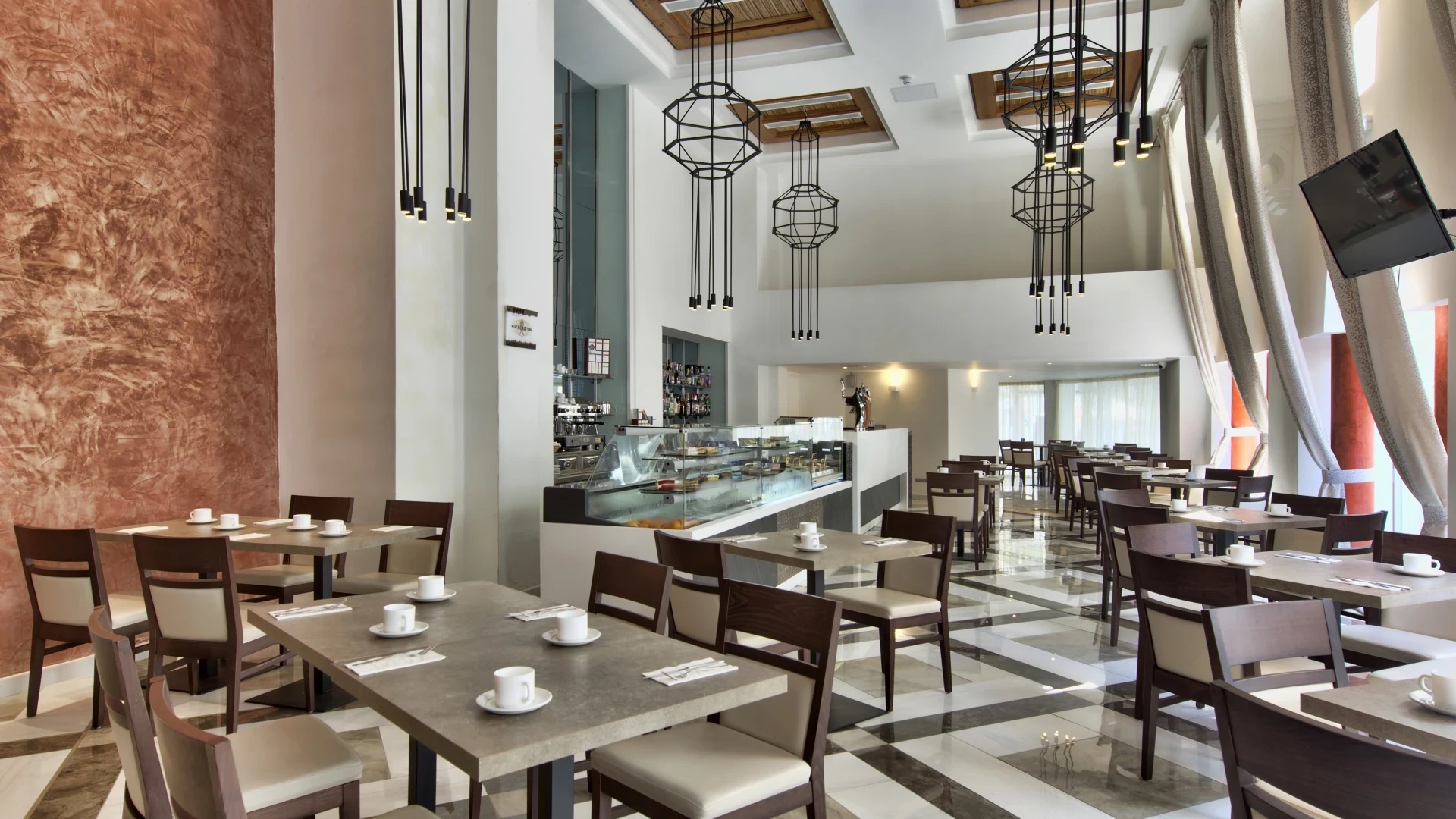 Db San Antonio Hotel and Spa-Kafe bar.jpg