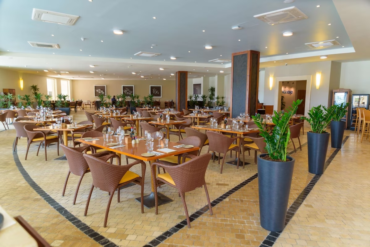 Radisson Blu Golden Sands Resort-Glavni restoran.jpg