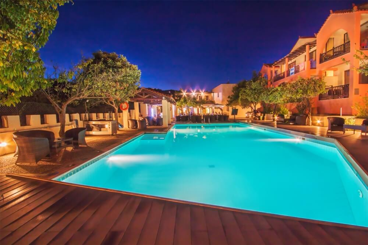 Pantelis Rooms Skopelos zajednički bazen sa hotelom Rigas