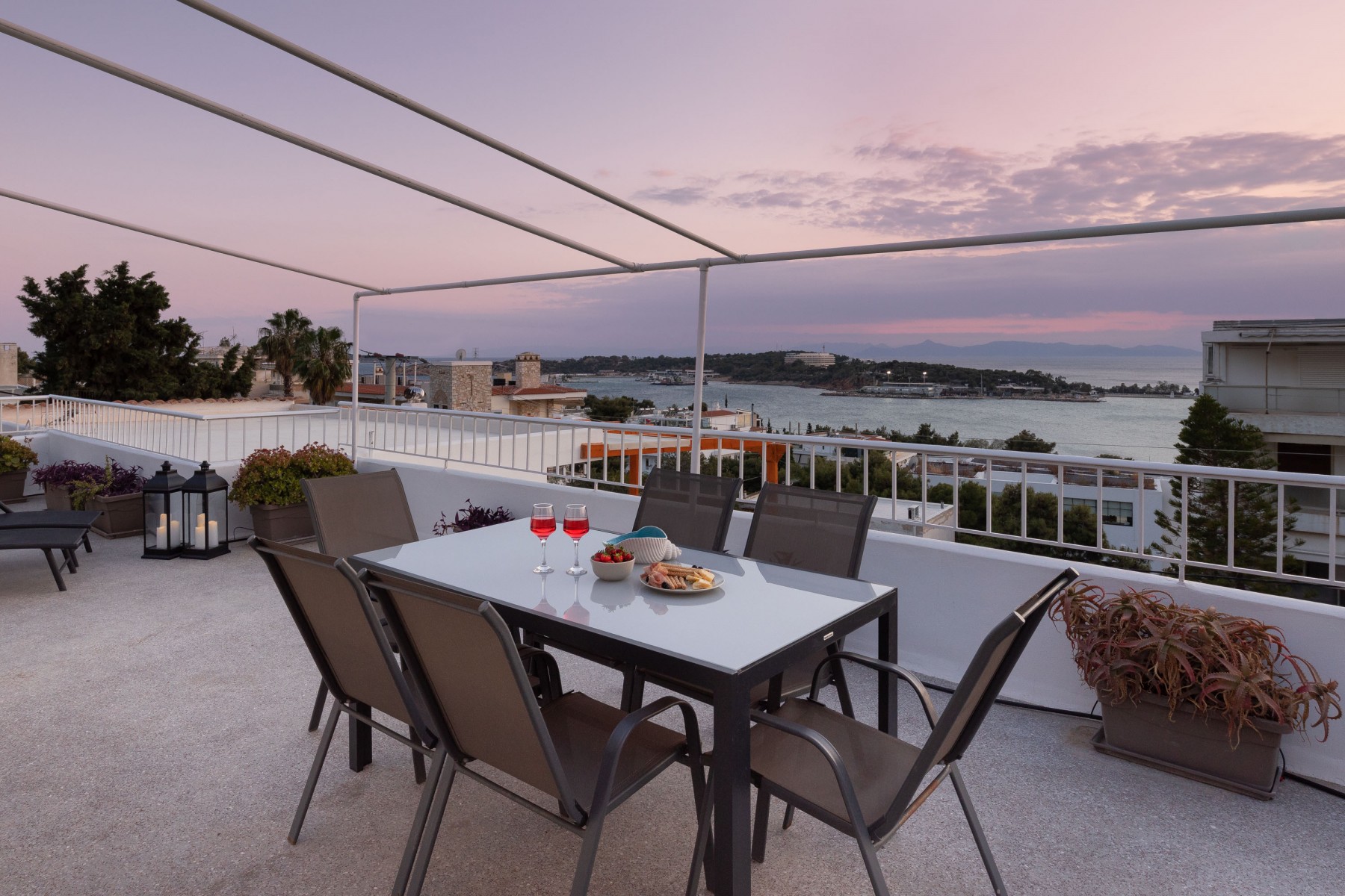 Blupine Residences  mezeonet balkon